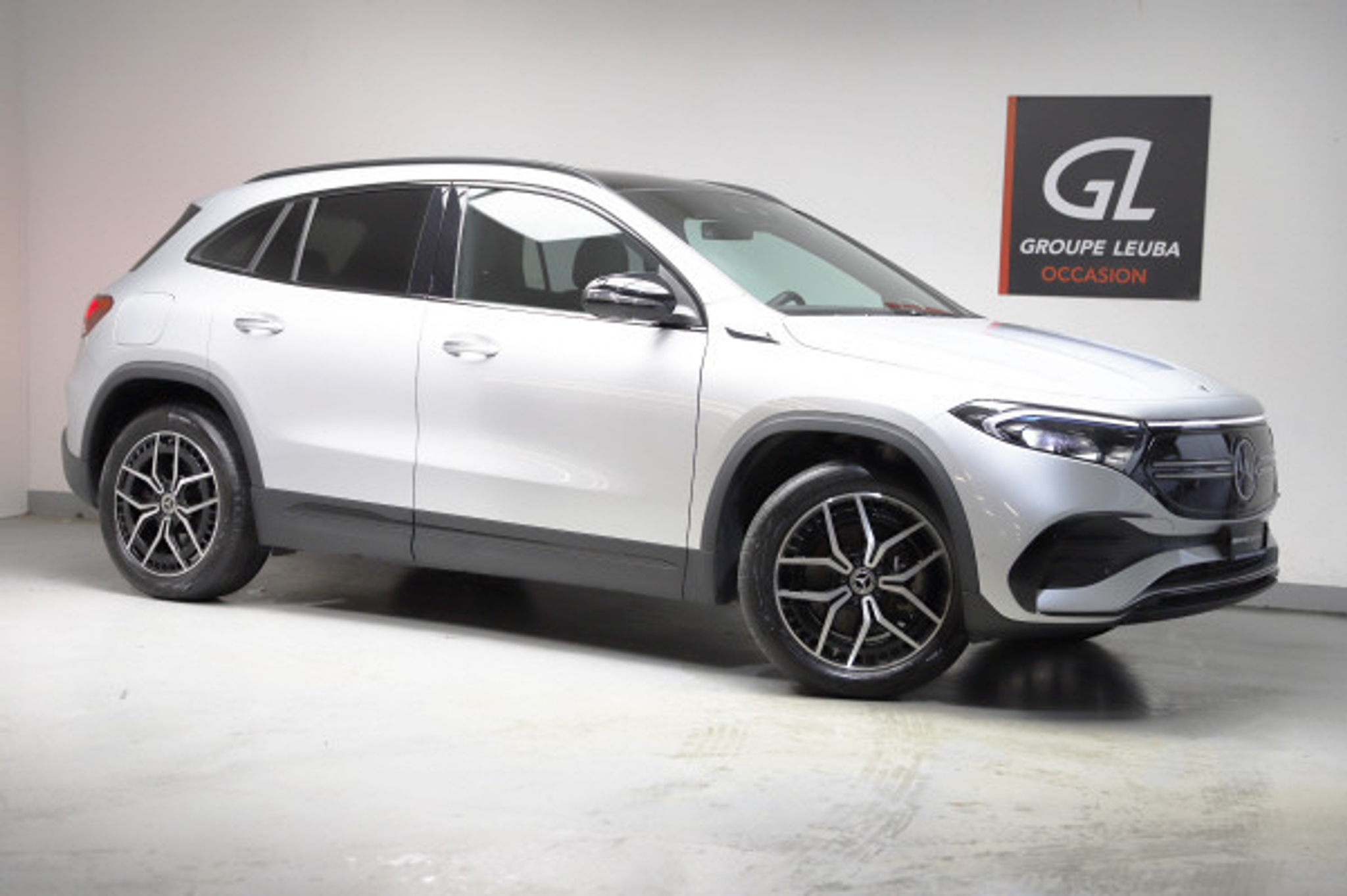 listing desktop thumbnail image 0