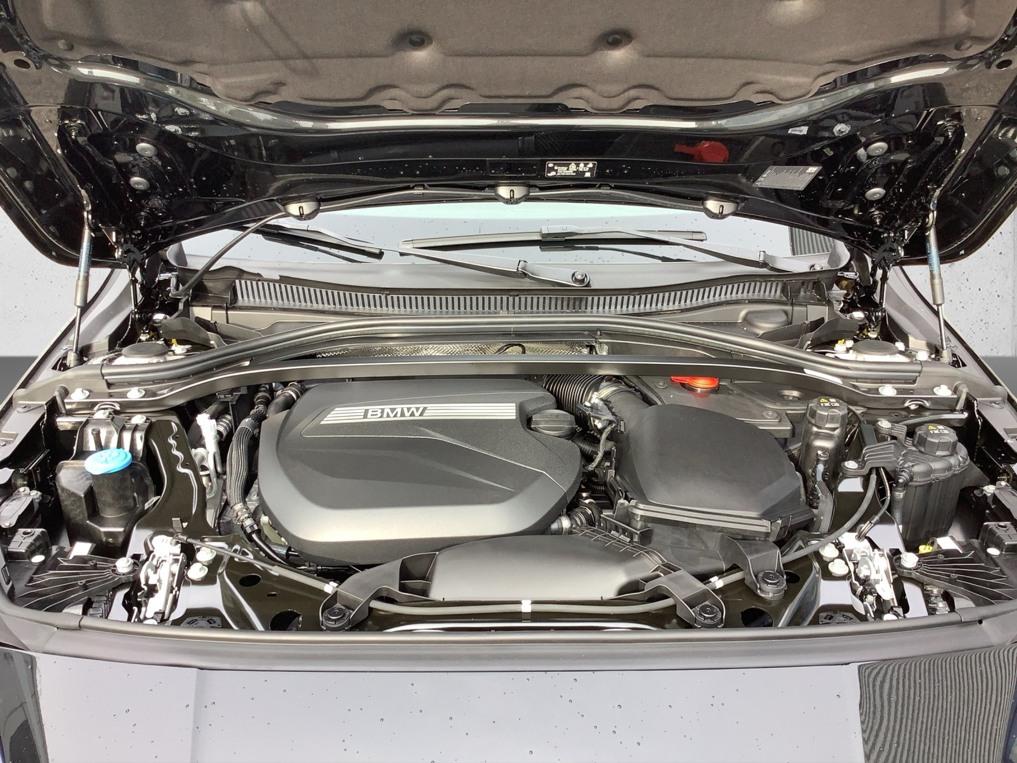 listing desktop thumbnail image 9