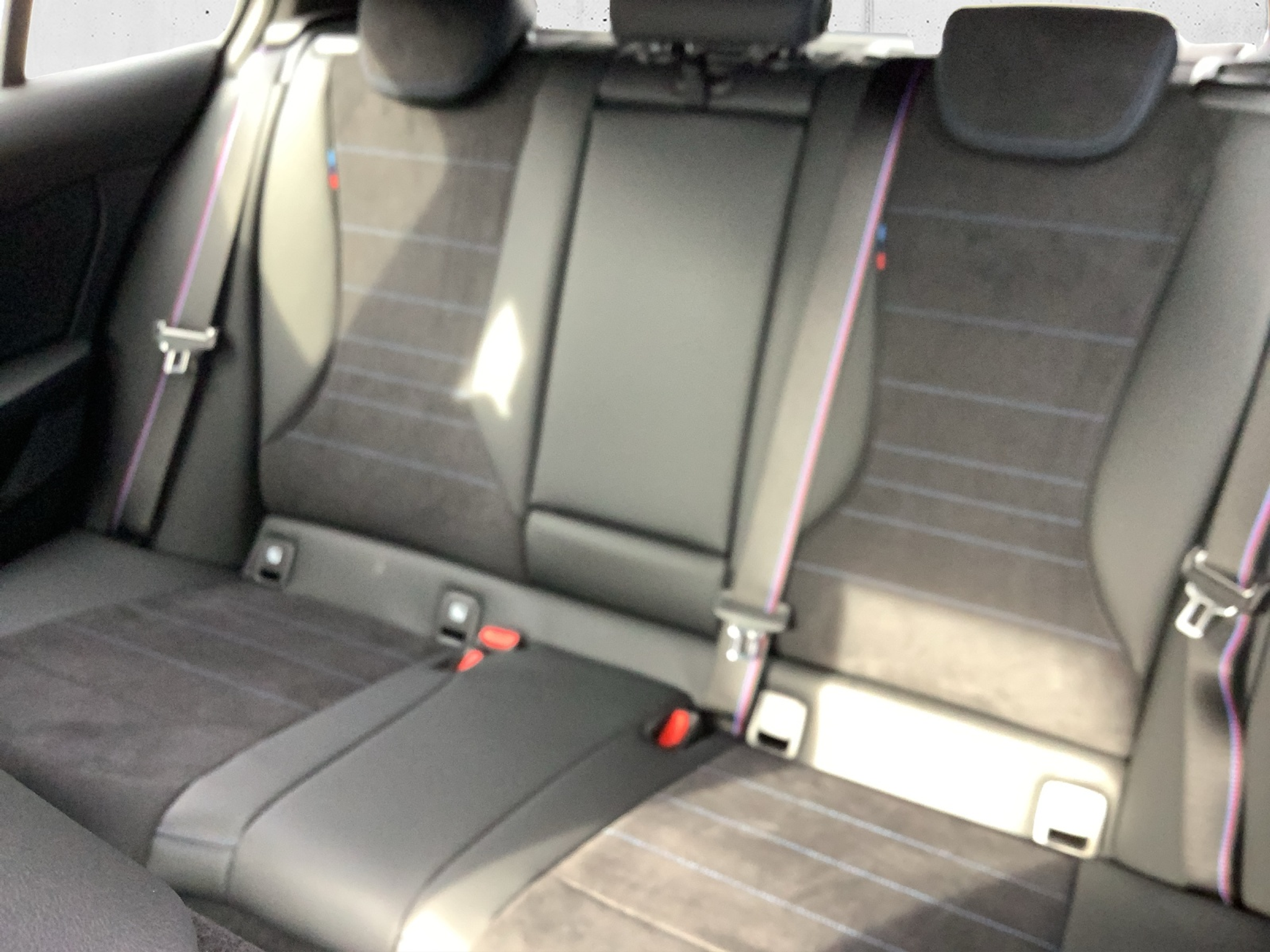 listing desktop thumbnail image 18