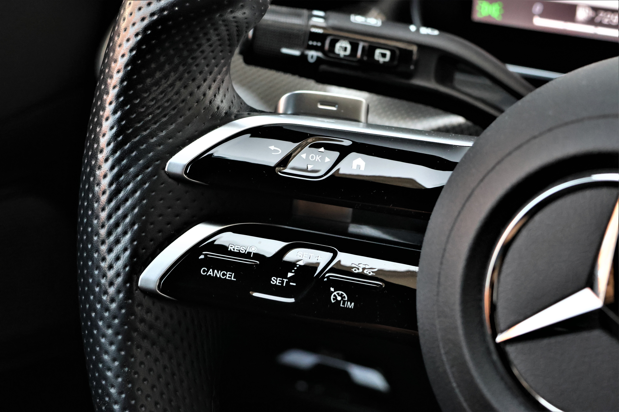 listing desktop thumbnail image 15