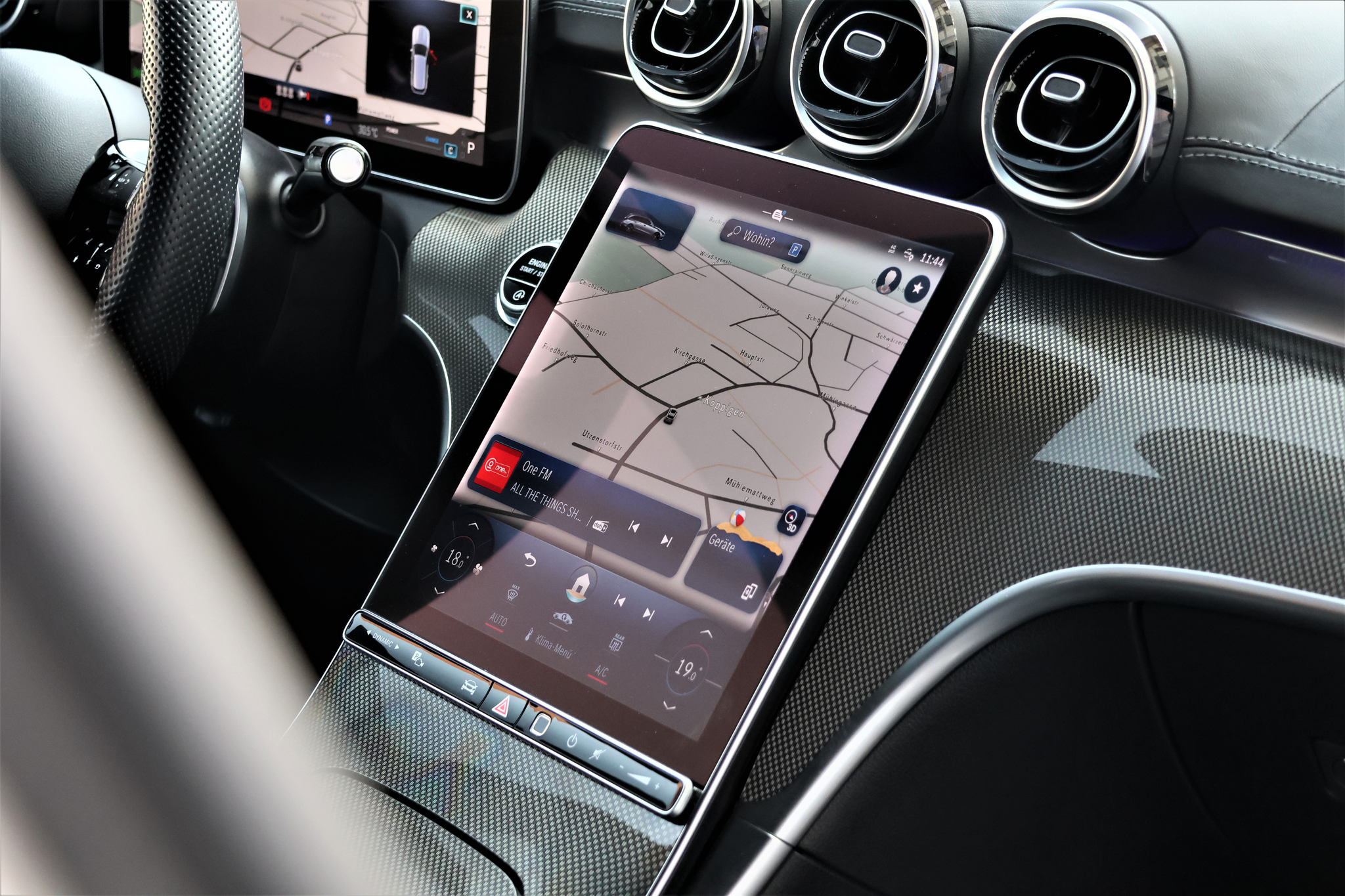 listing desktop thumbnail image 17