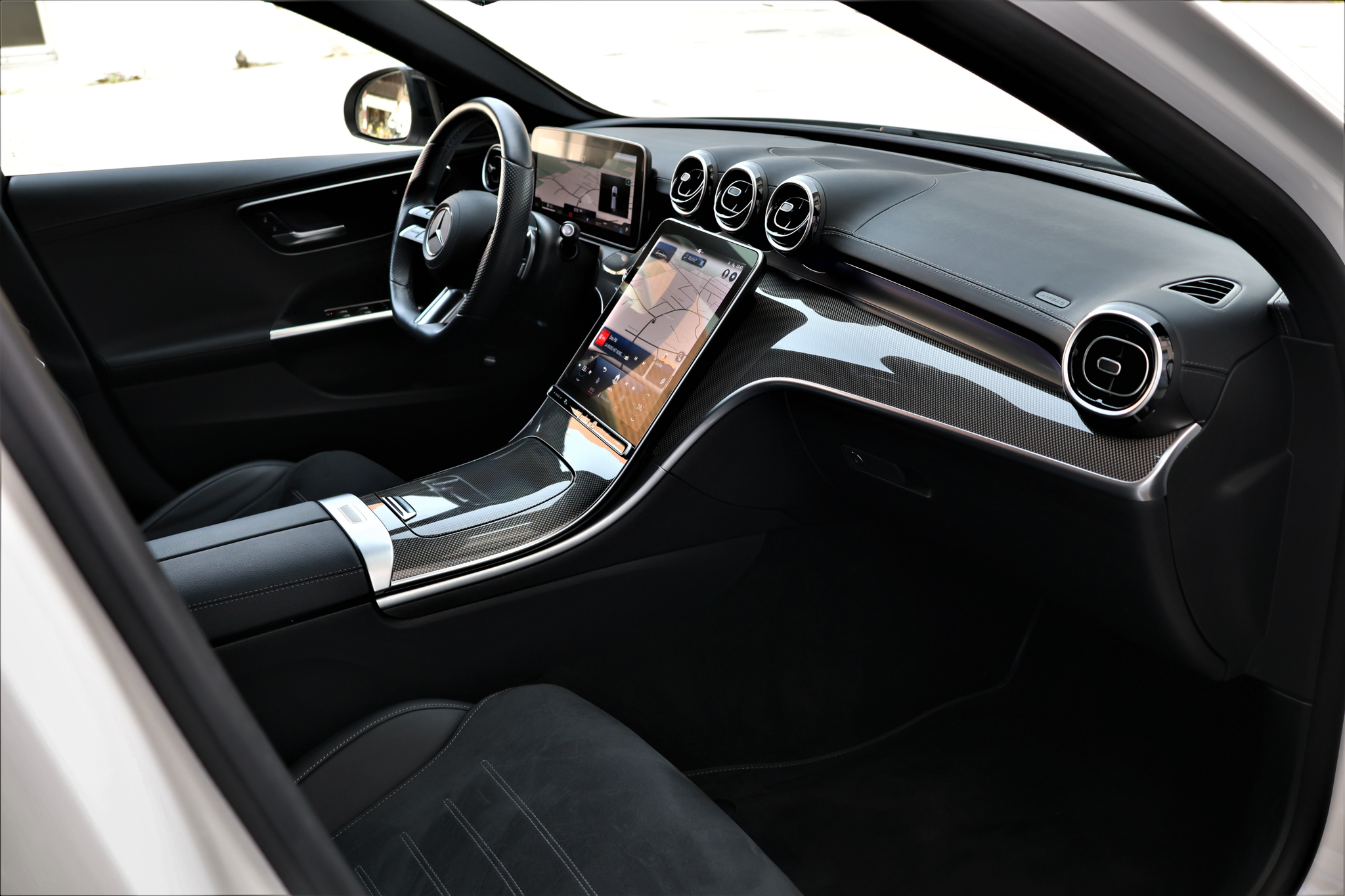 listing desktop thumbnail image 16