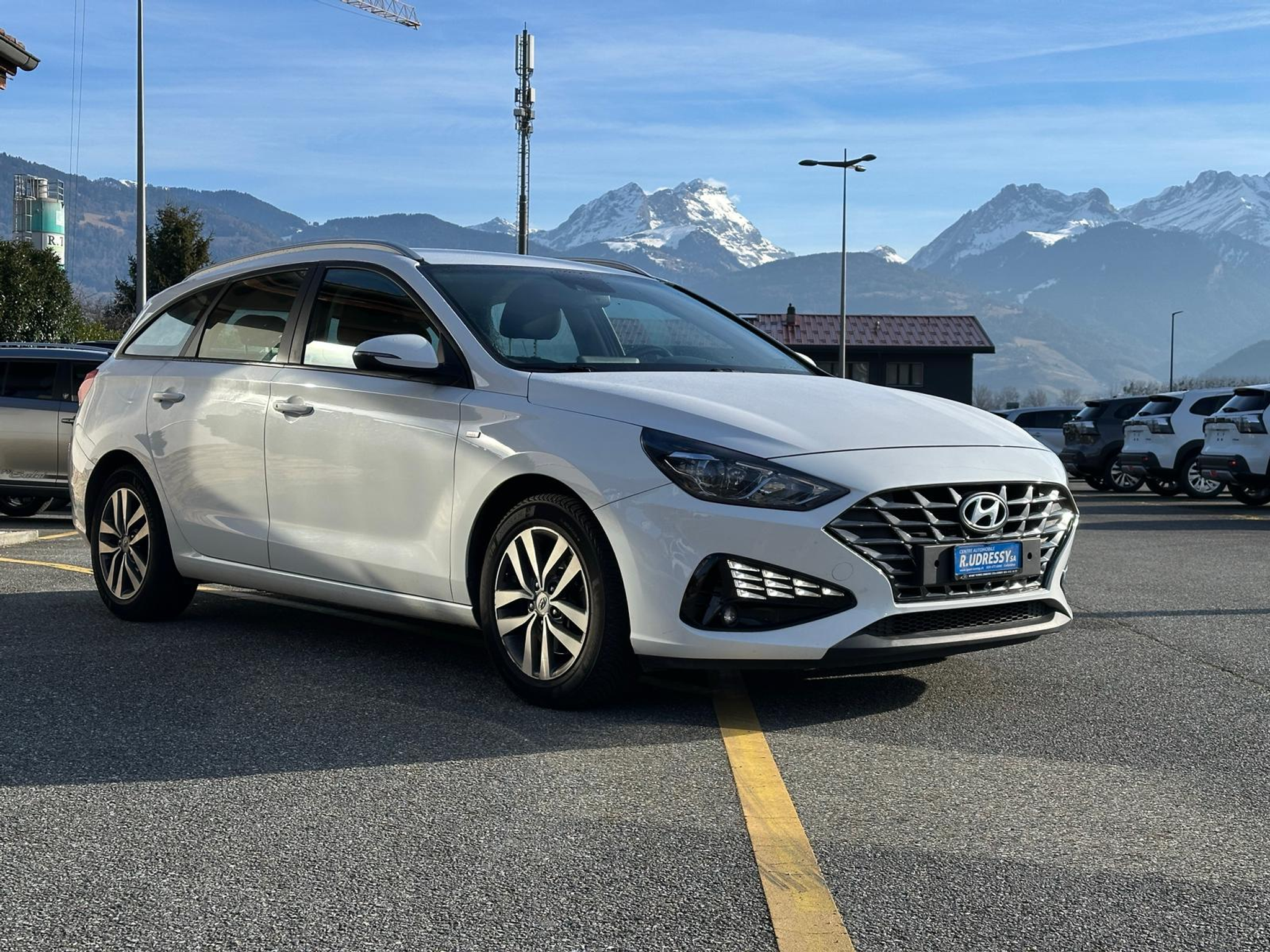 listing desktop thumbnail image 6