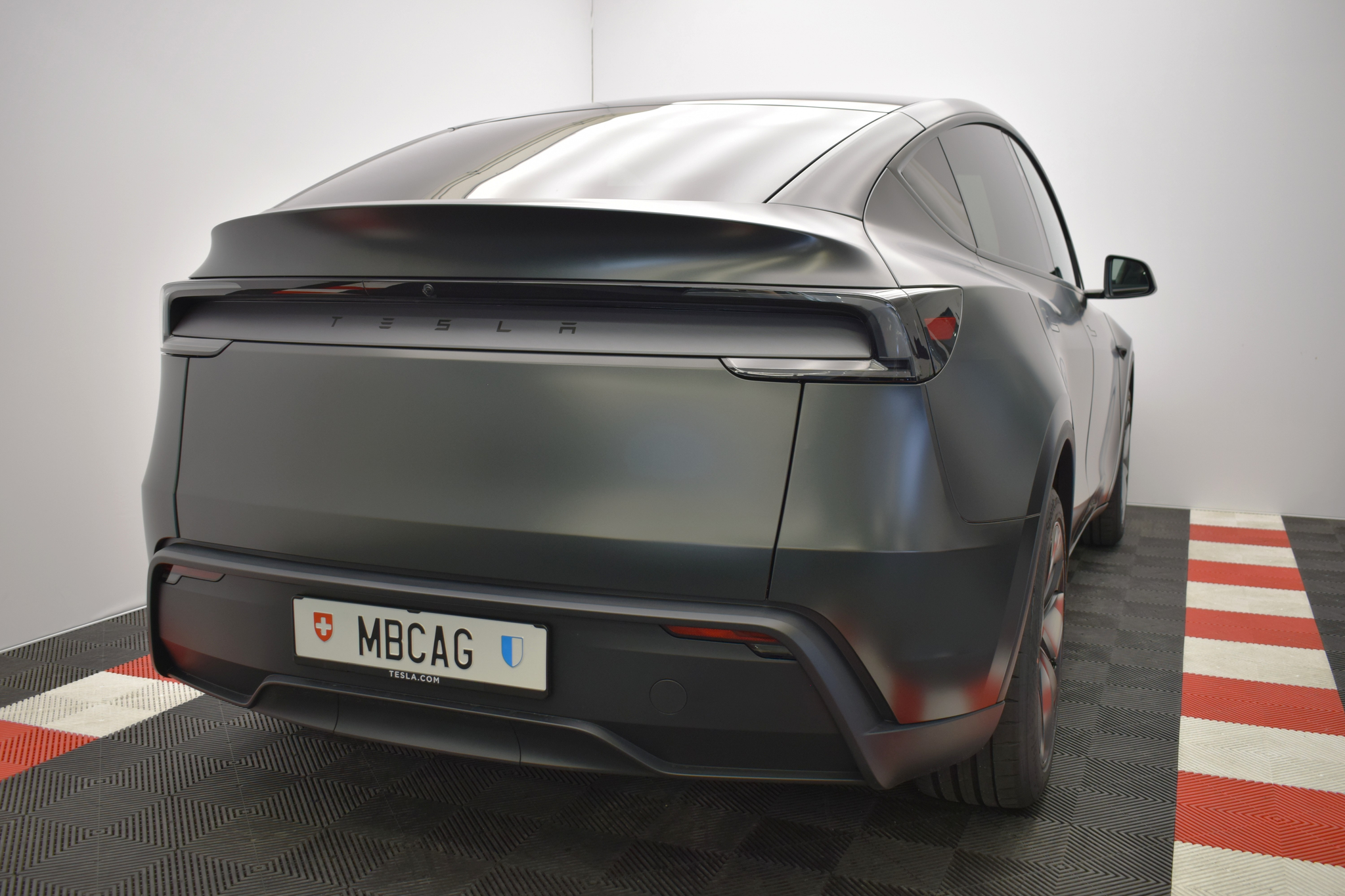 listing desktop thumbnail image 12