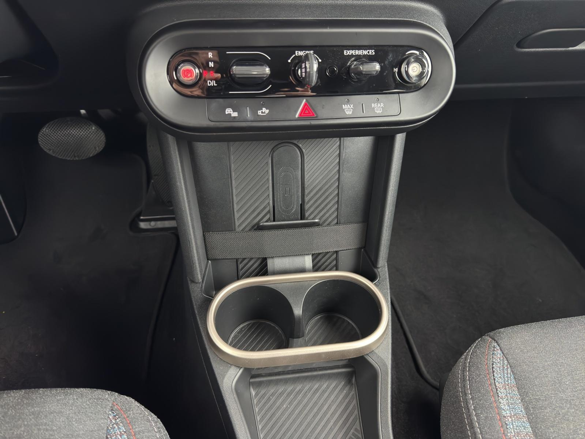 listing desktop thumbnail image 12