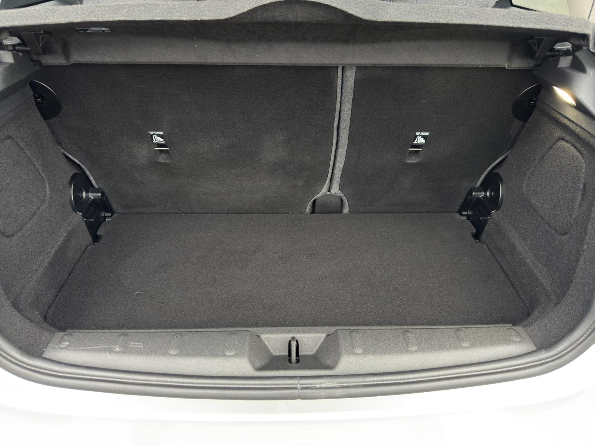 listing desktop thumbnail image 18