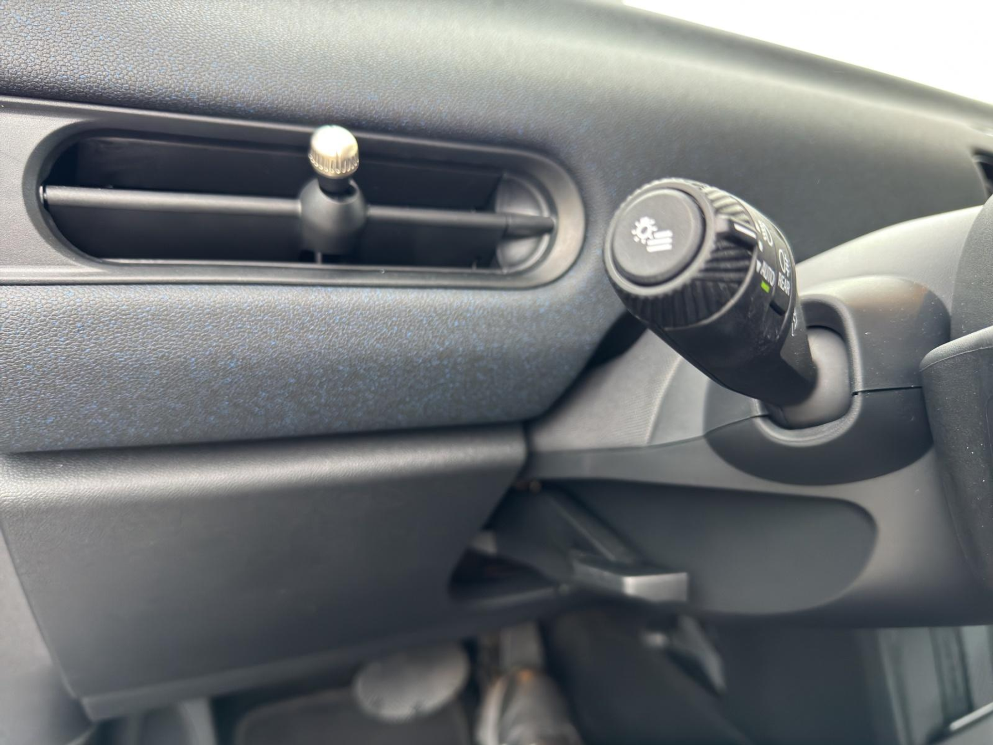 listing desktop thumbnail image 14