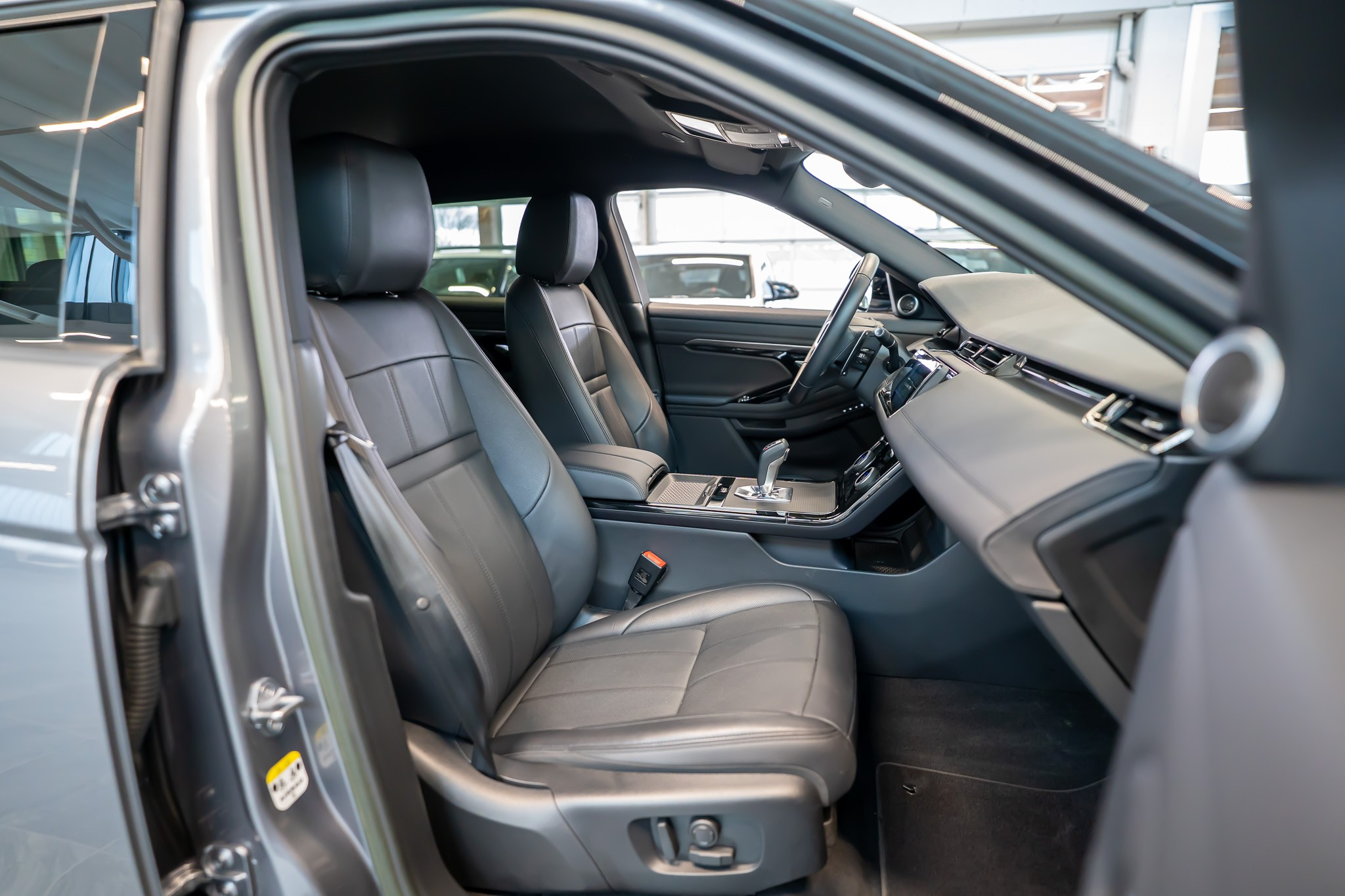 listing desktop thumbnail image 12