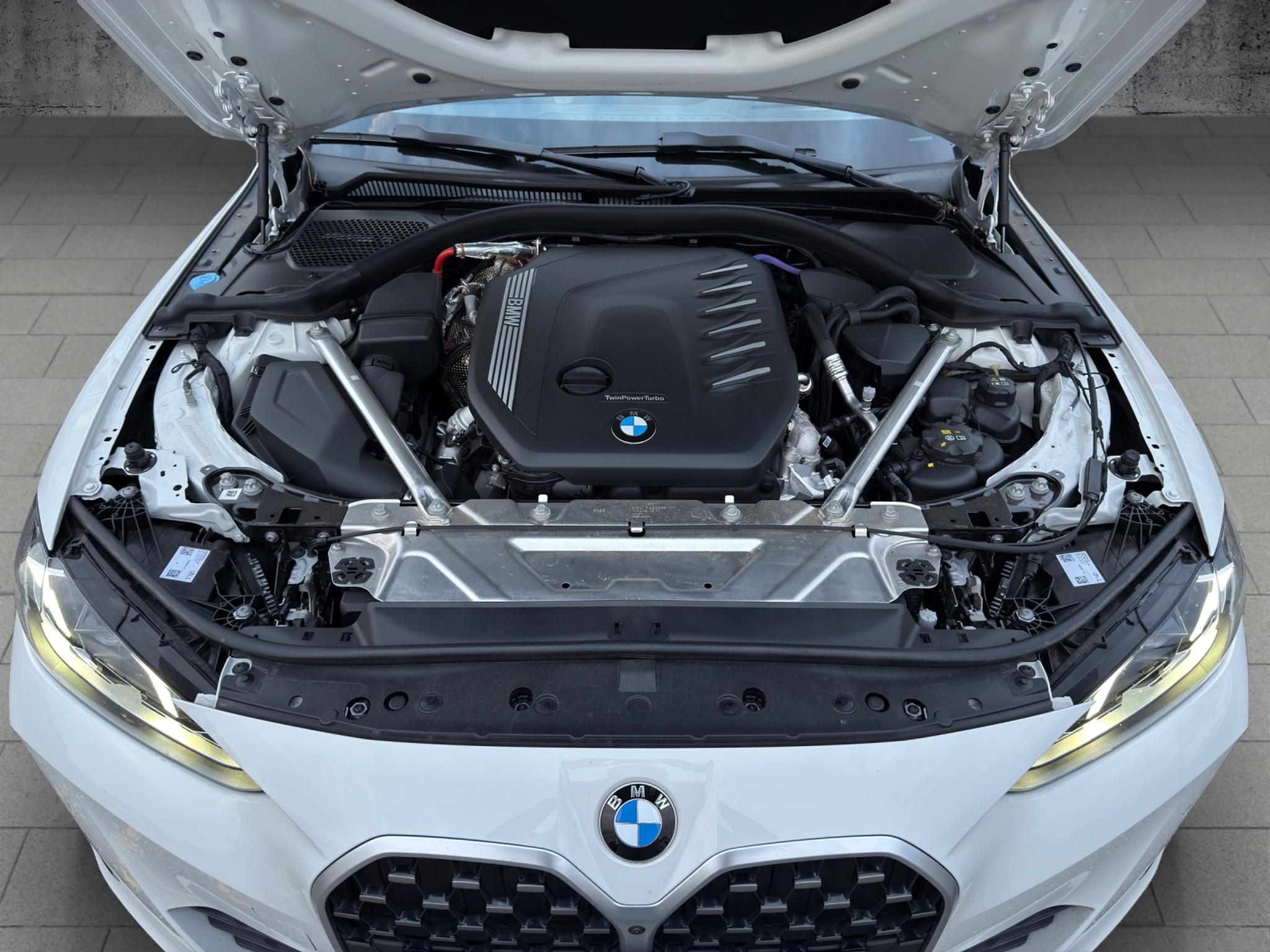 listing desktop thumbnail image 19