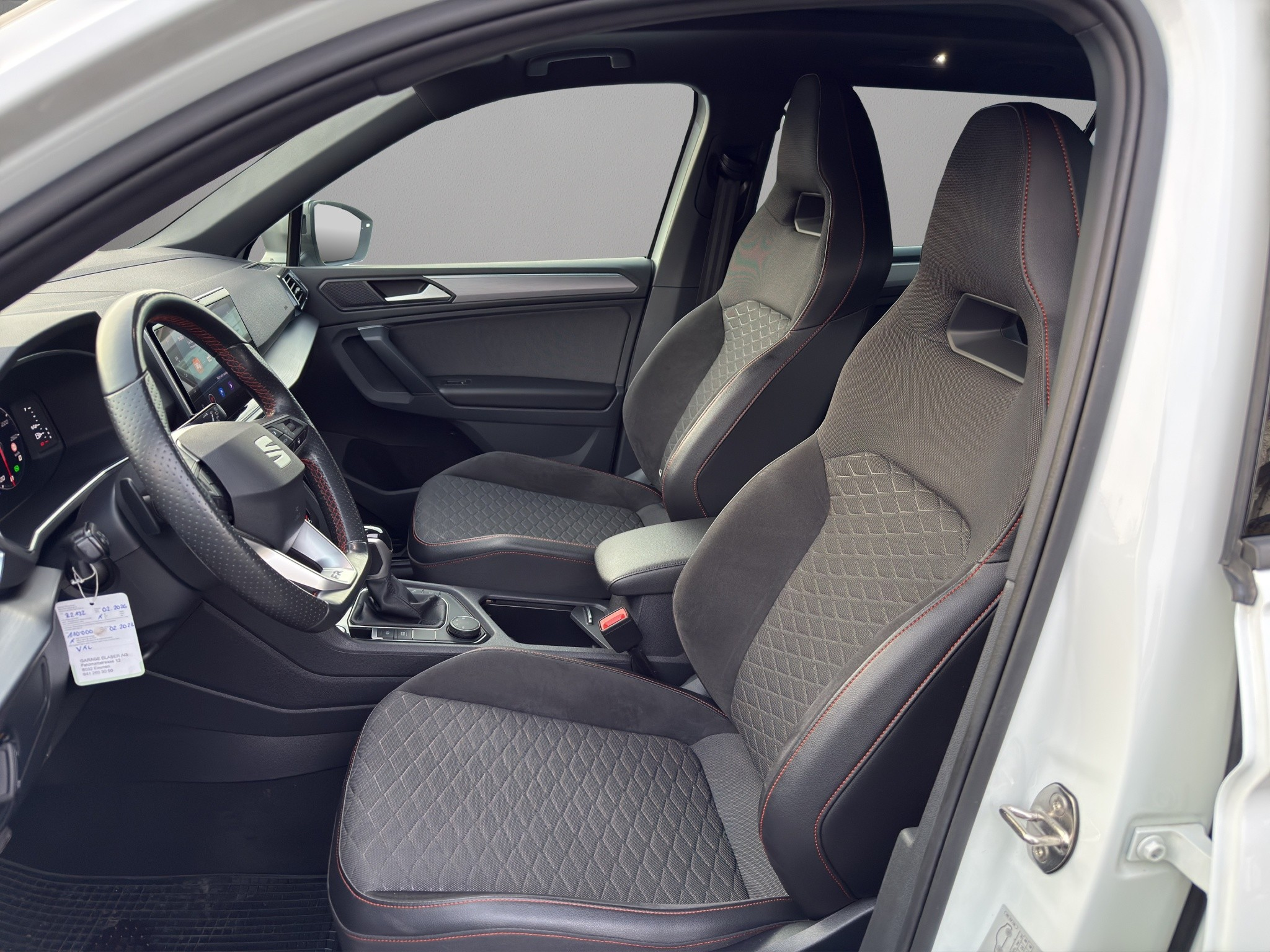 listing desktop thumbnail image 4