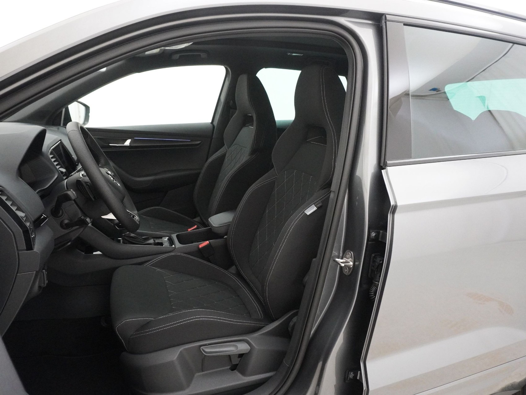 listing desktop thumbnail image 12