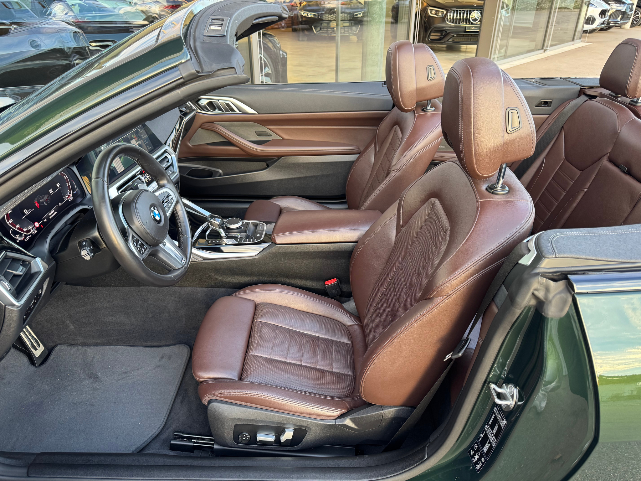 listing desktop thumbnail image 12