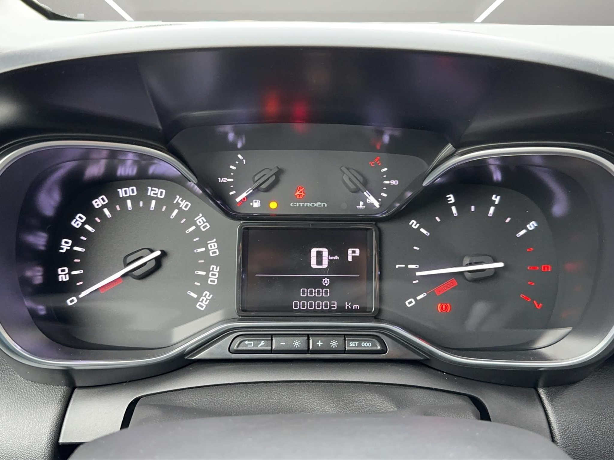 listing desktop thumbnail image 12