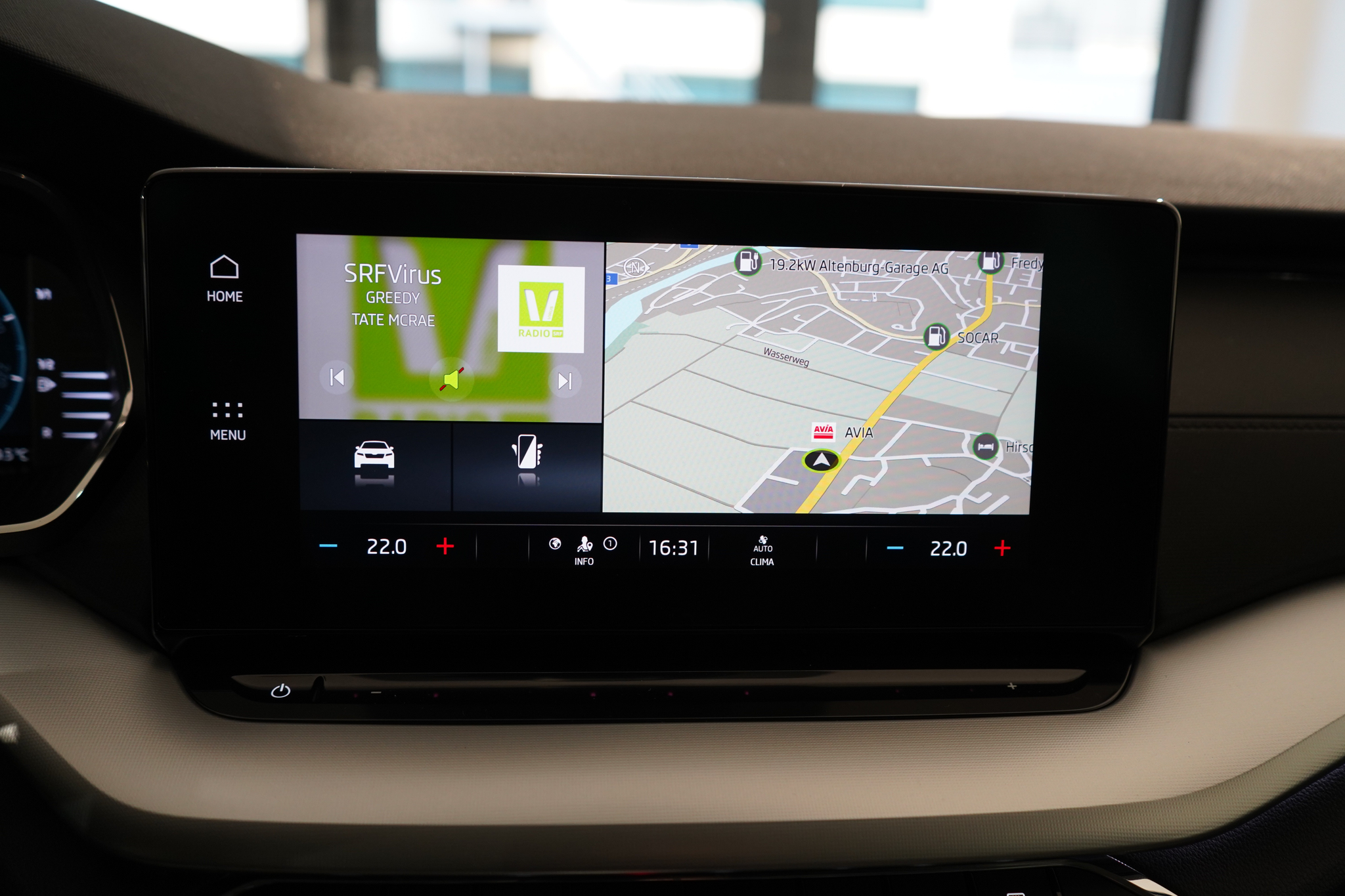 listing desktop thumbnail image 10