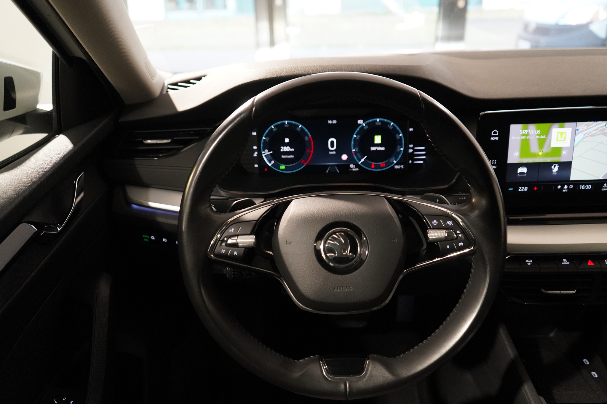 listing desktop thumbnail image 7