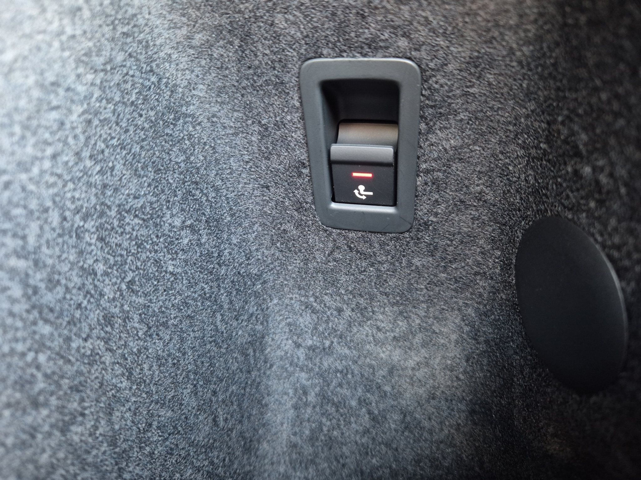 listing desktop thumbnail image 9