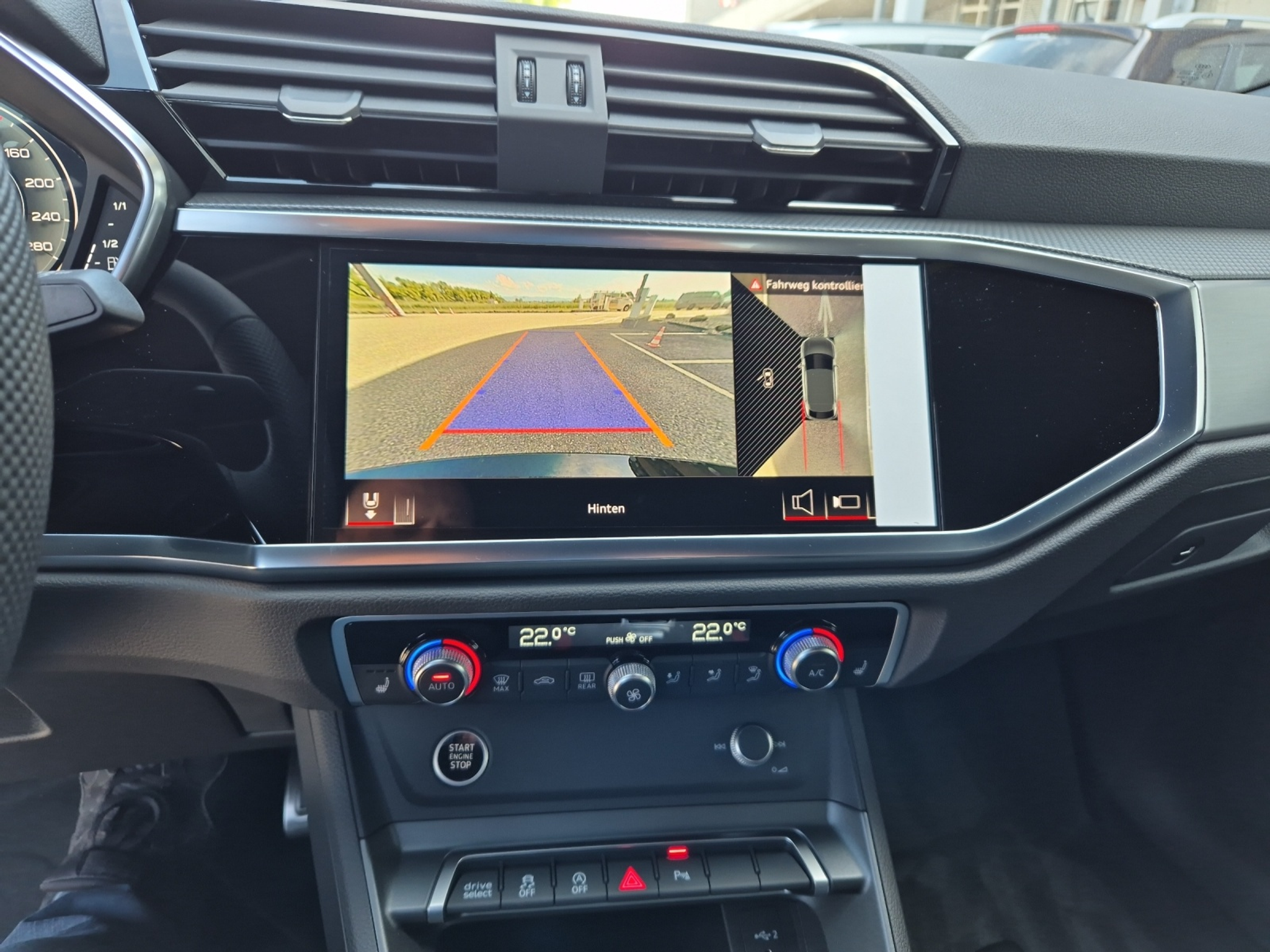 listing desktop thumbnail image 13