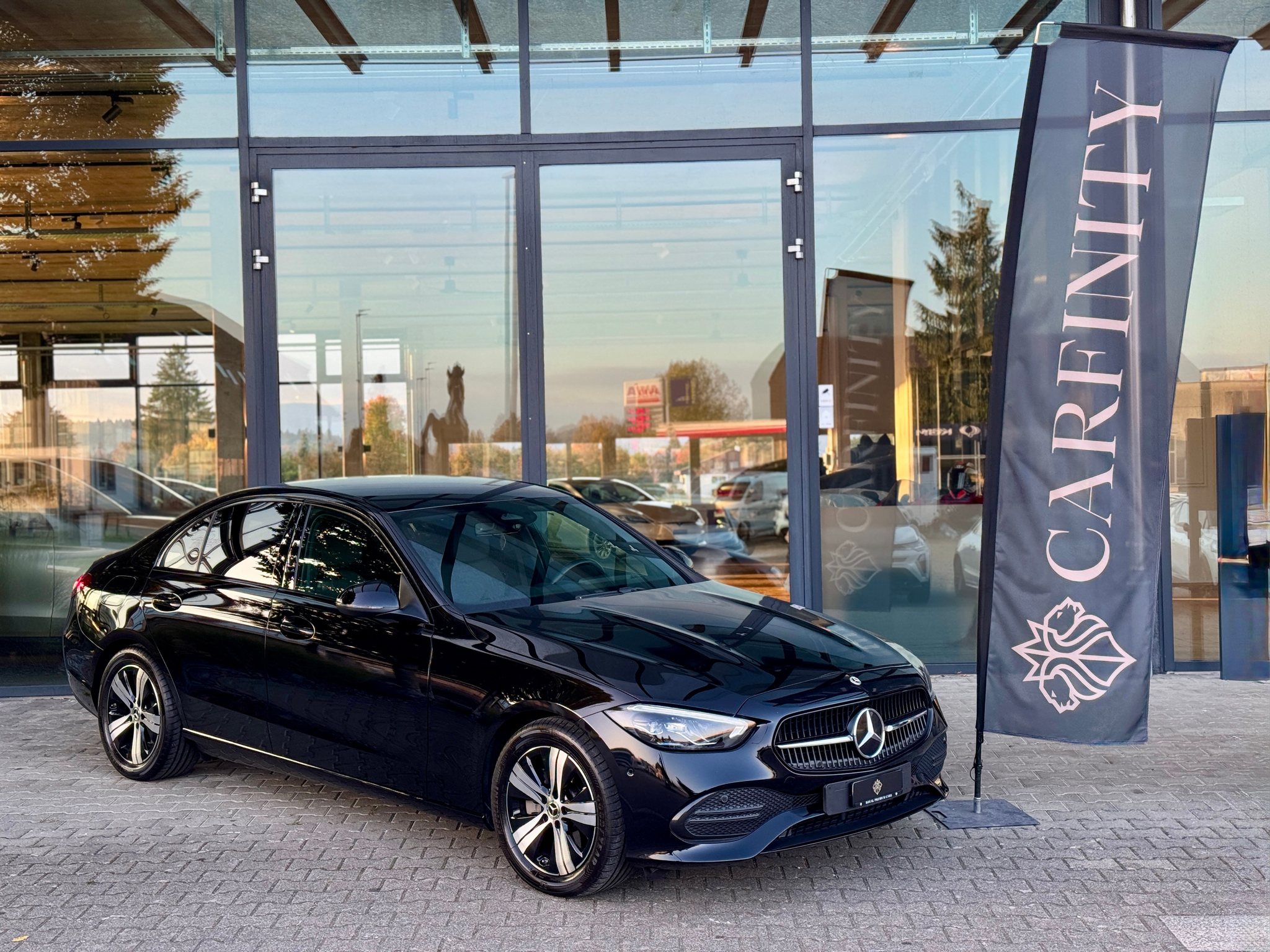 listing desktop thumbnail image 0