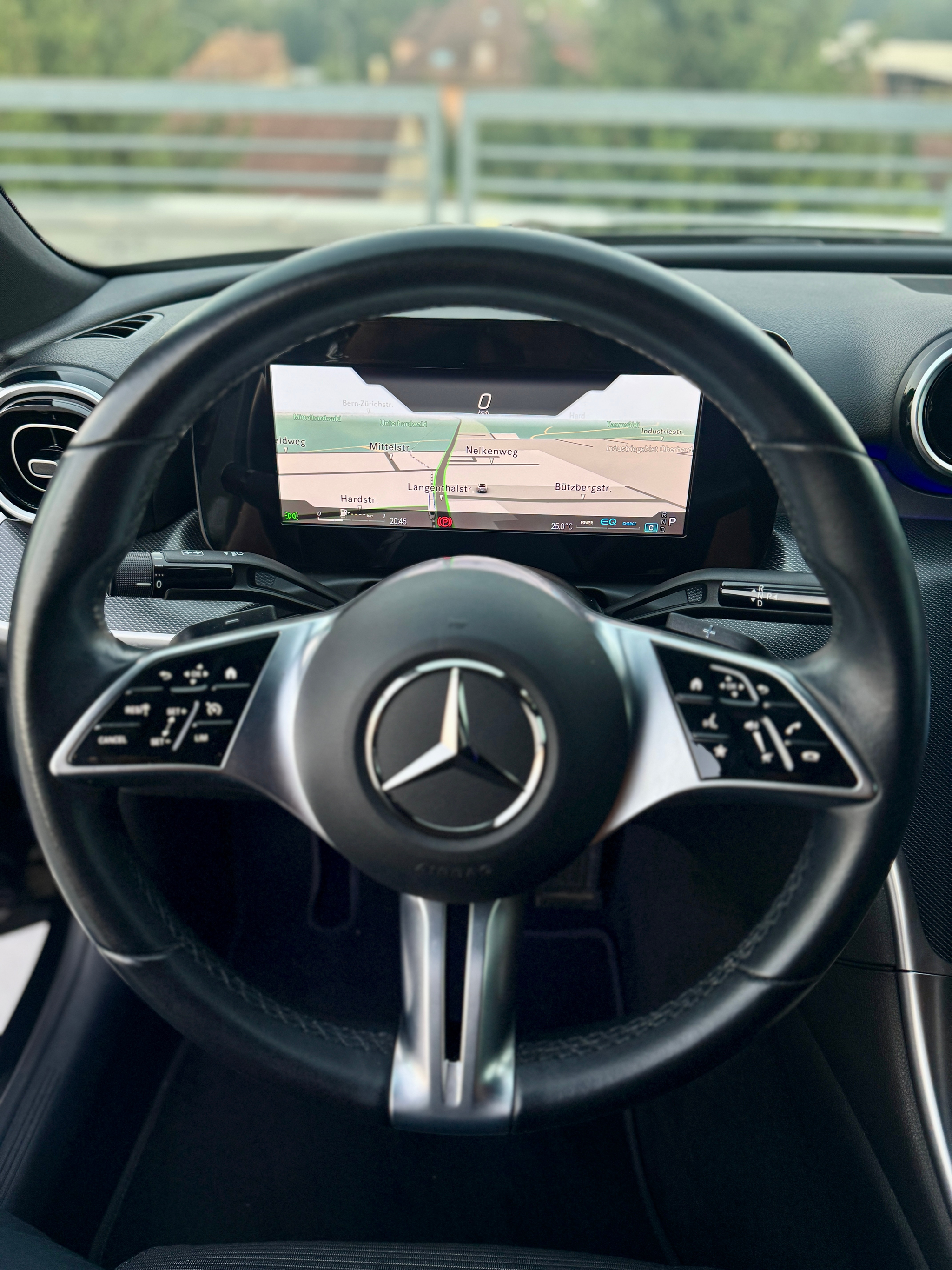 listing desktop thumbnail image 9