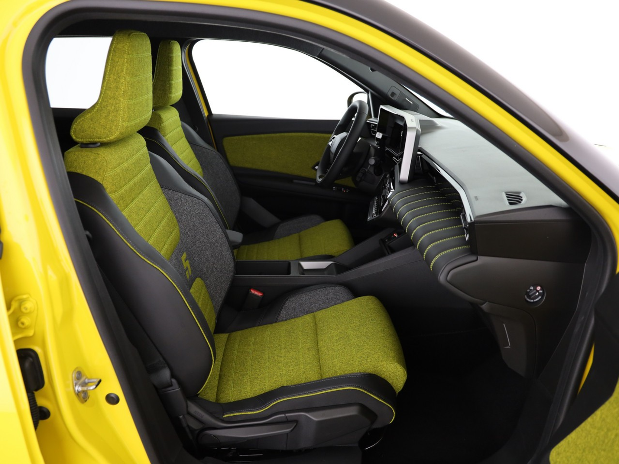 listing desktop thumbnail image 6