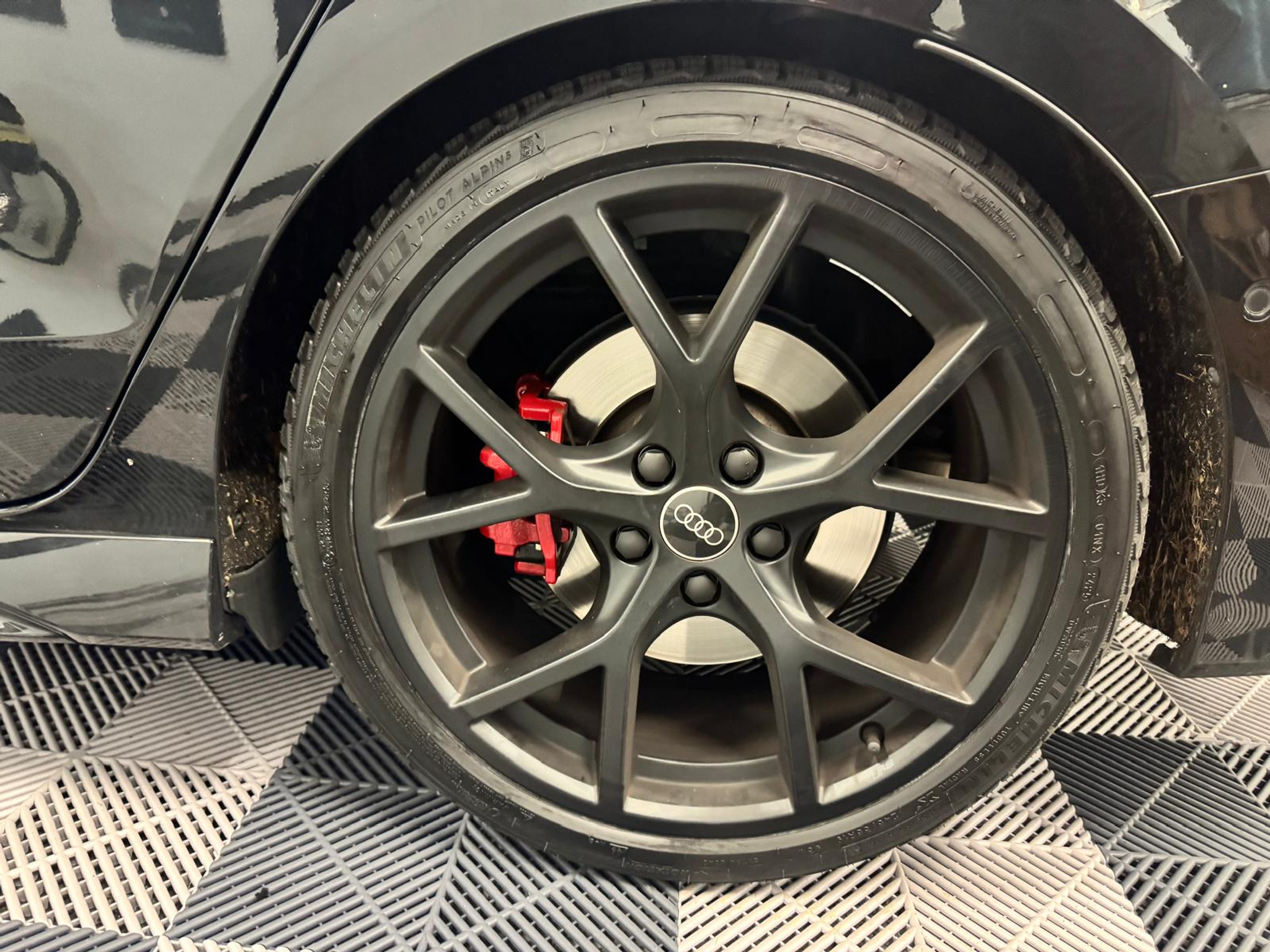 listing desktop thumbnail image 27