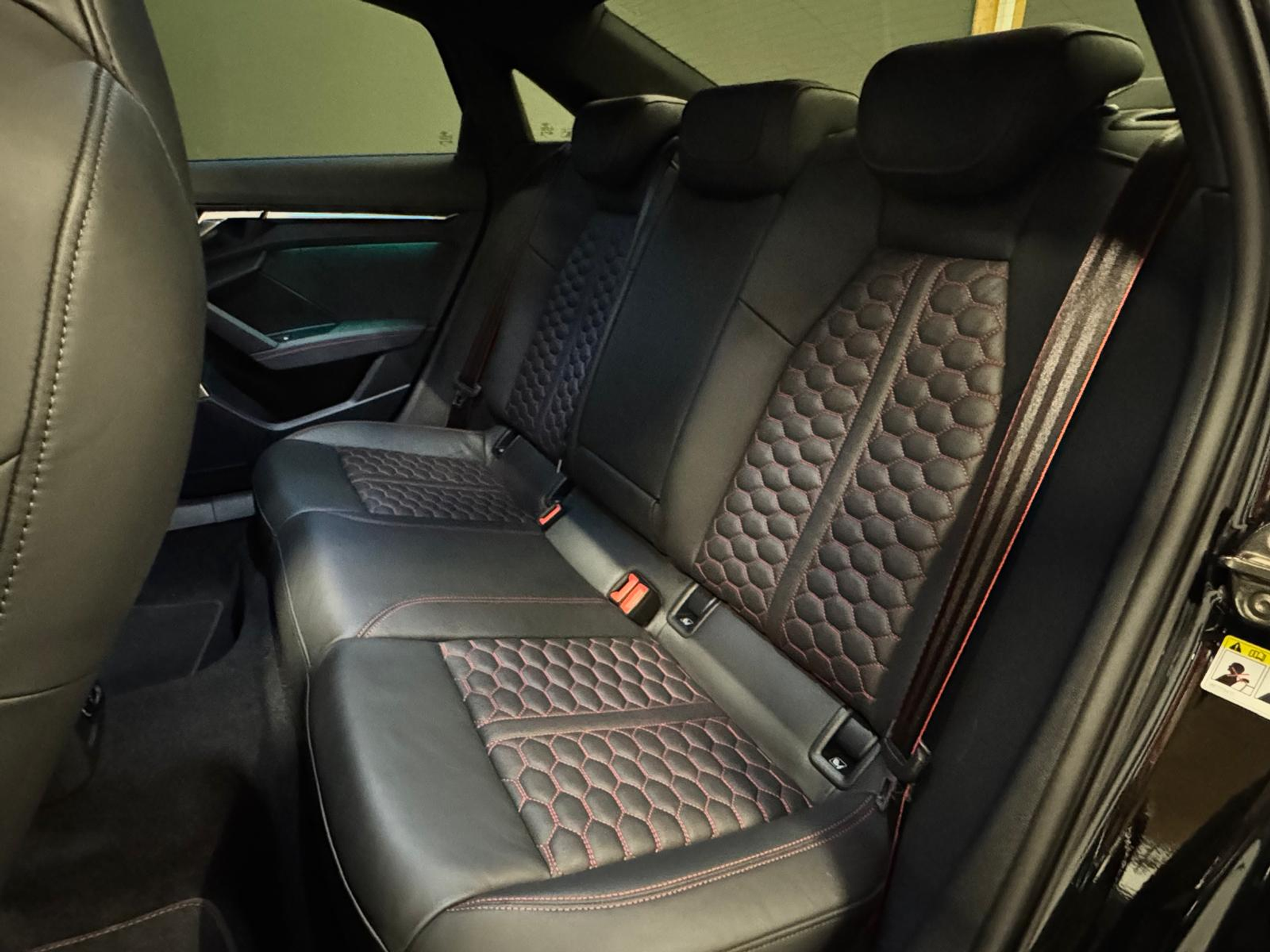 listing desktop thumbnail image 12