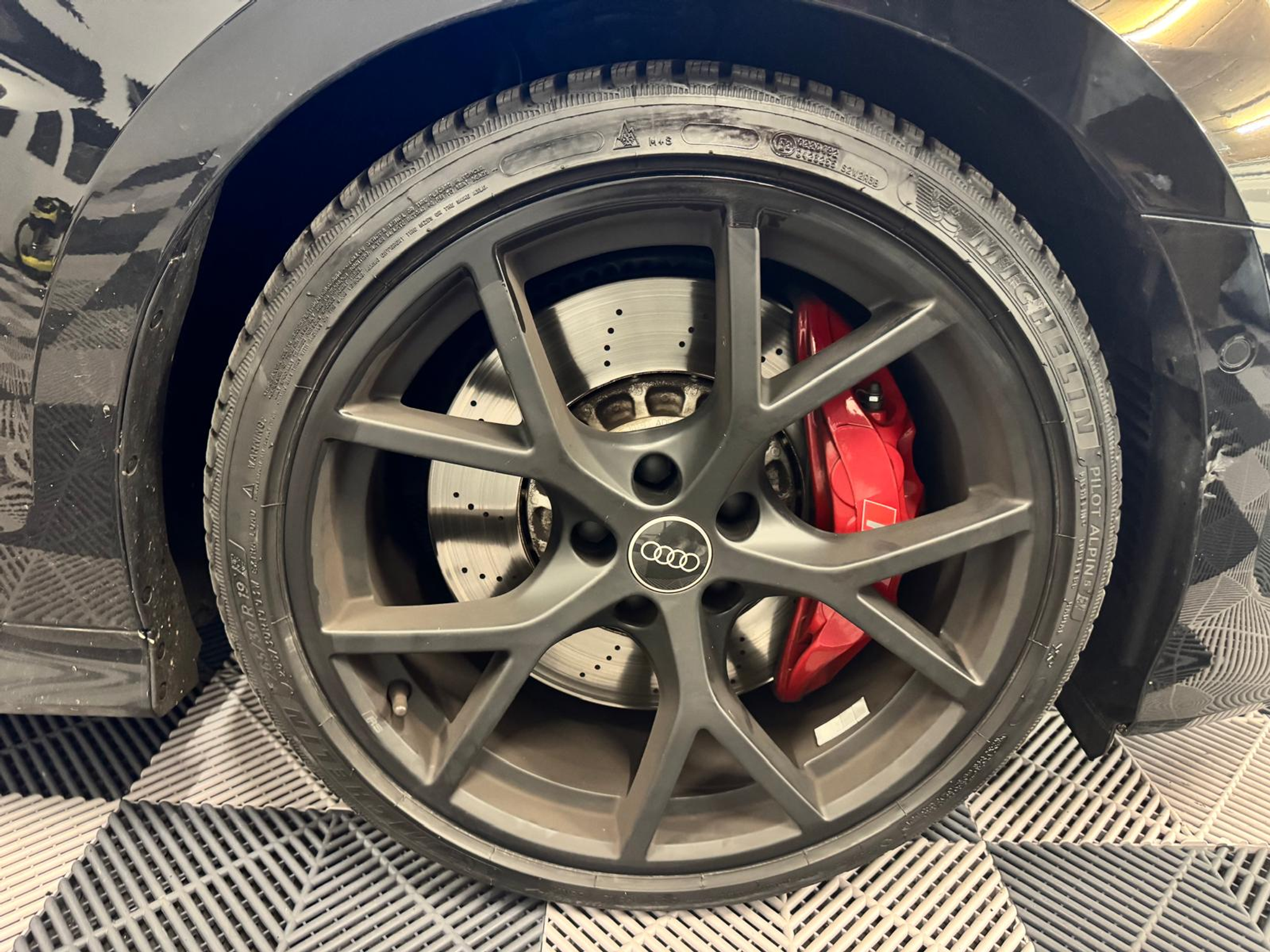 listing desktop thumbnail image 30