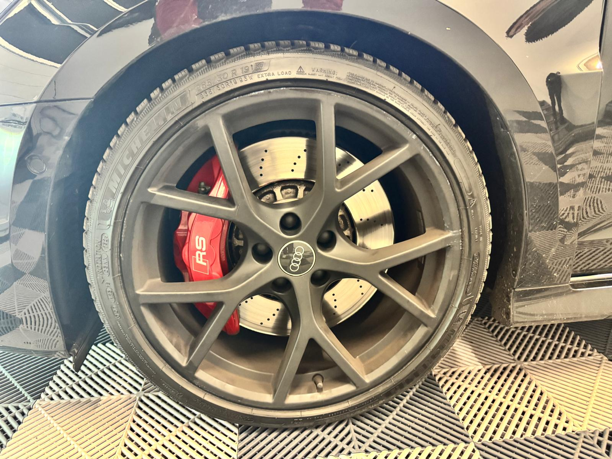 listing desktop thumbnail image 28