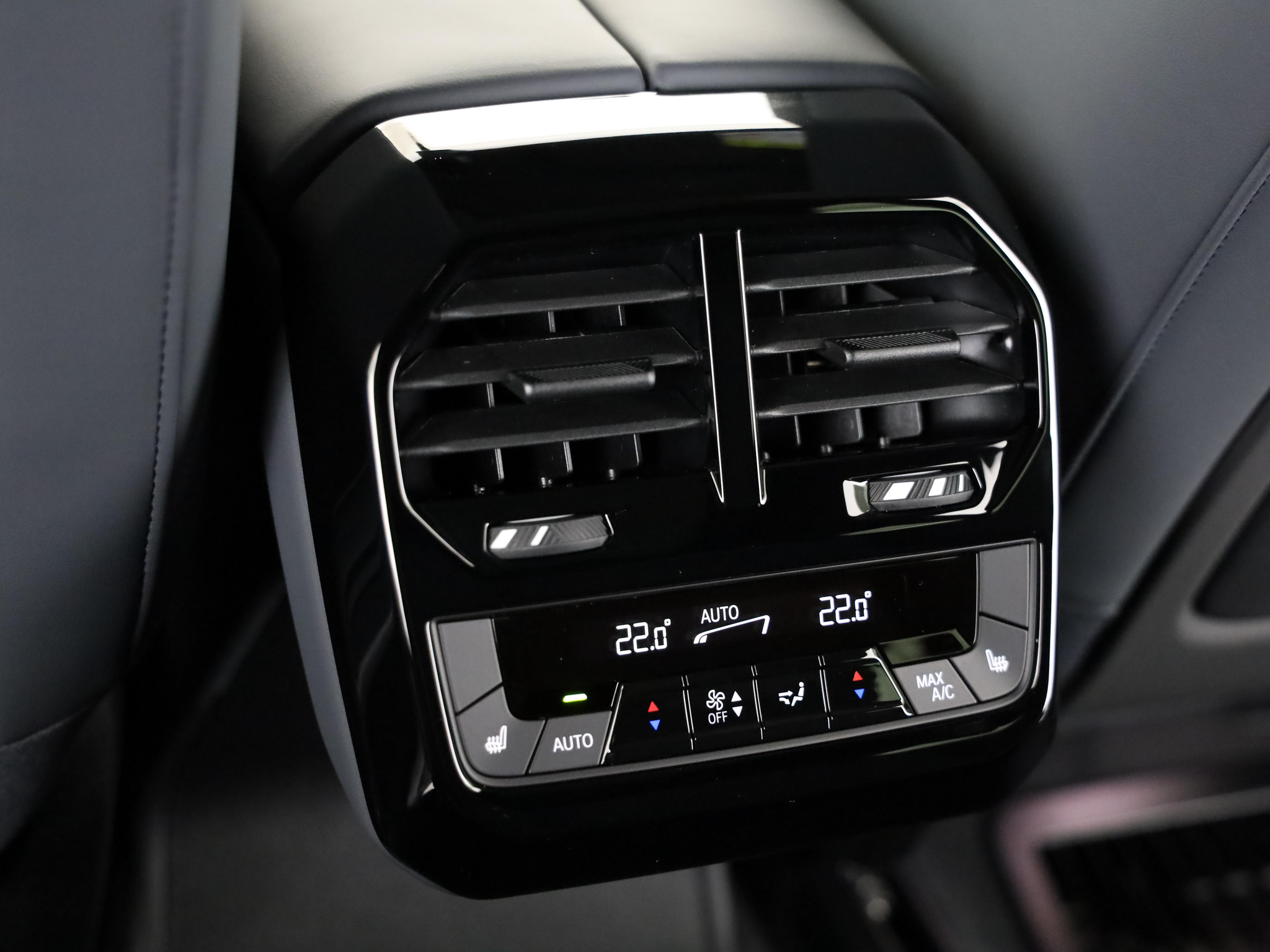 listing desktop thumbnail image 19