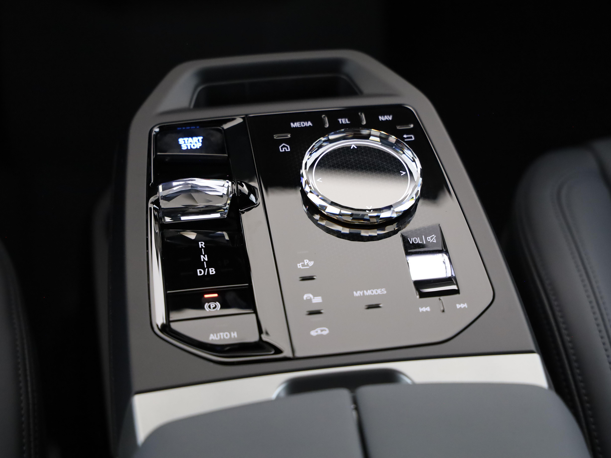 listing desktop thumbnail image 17