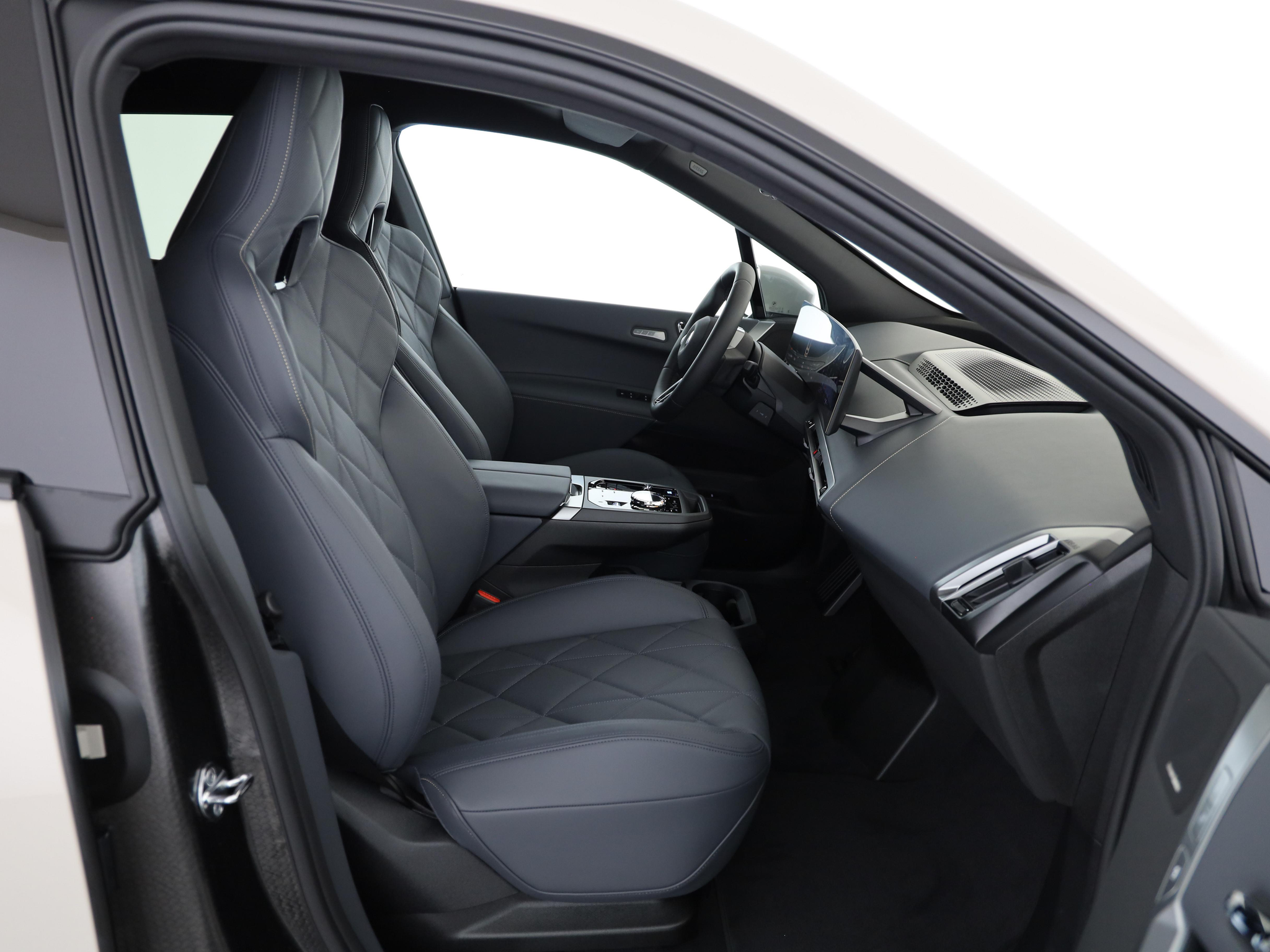 listing desktop thumbnail image 13