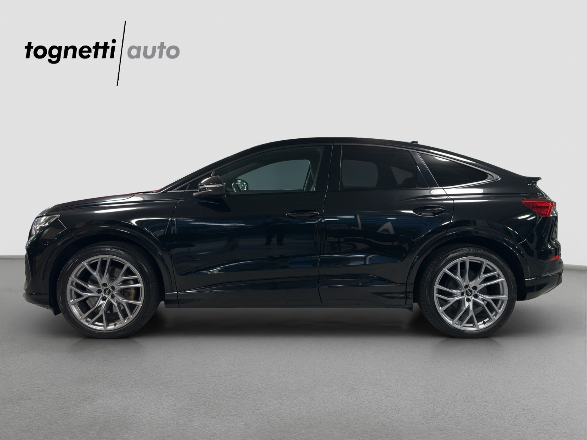 listing desktop thumbnail image 2