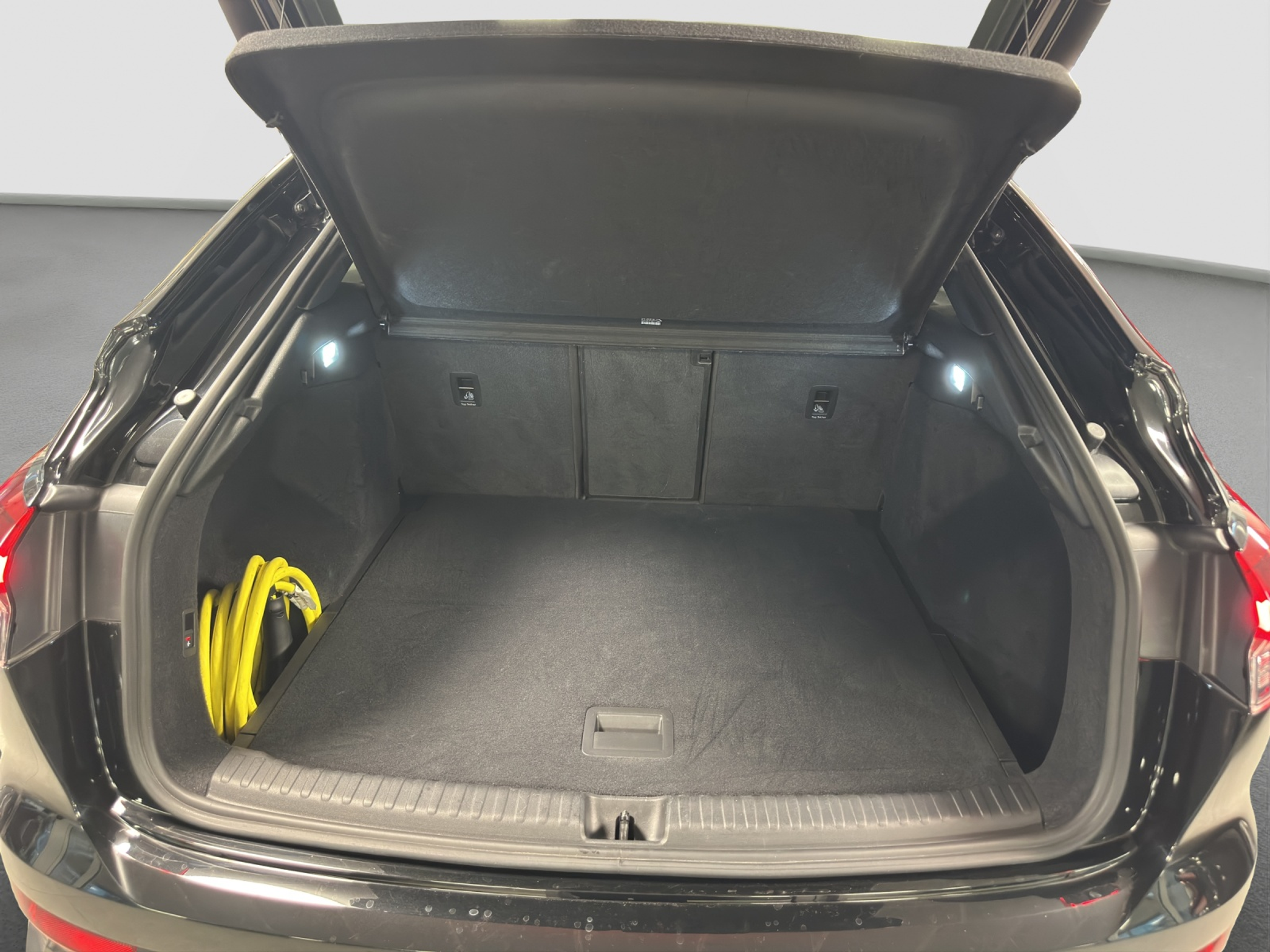 listing desktop thumbnail image 9