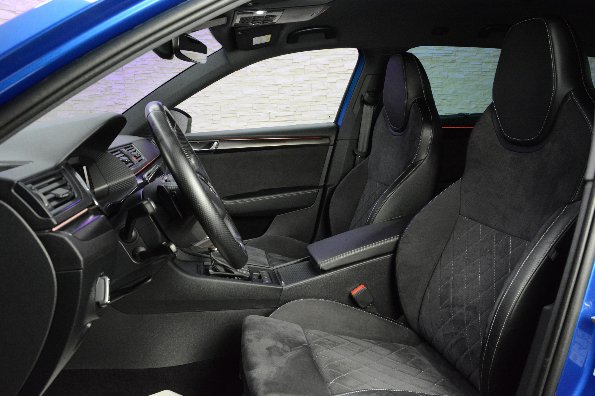 listing desktop thumbnail image 8