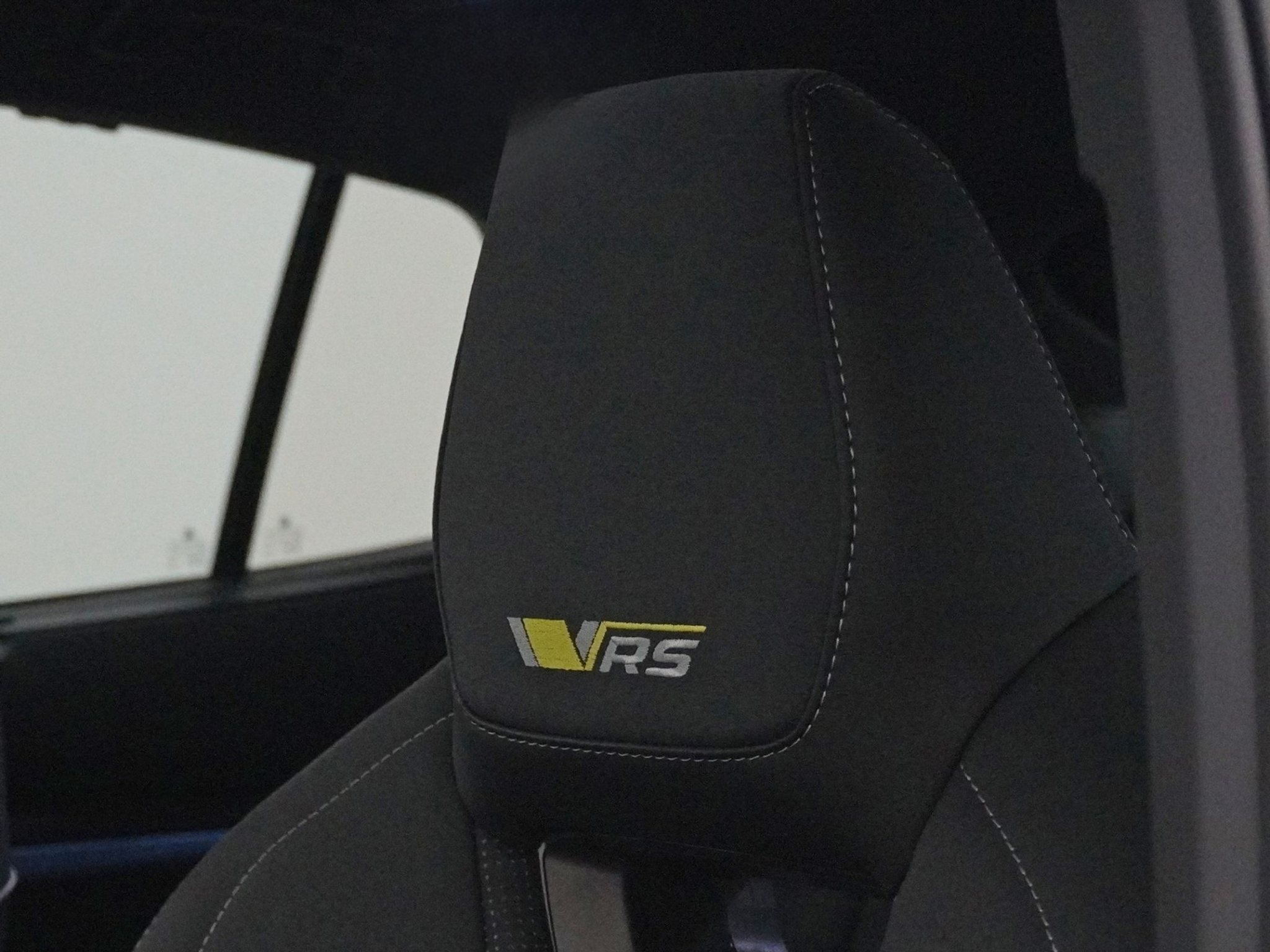 listing desktop thumbnail image 12