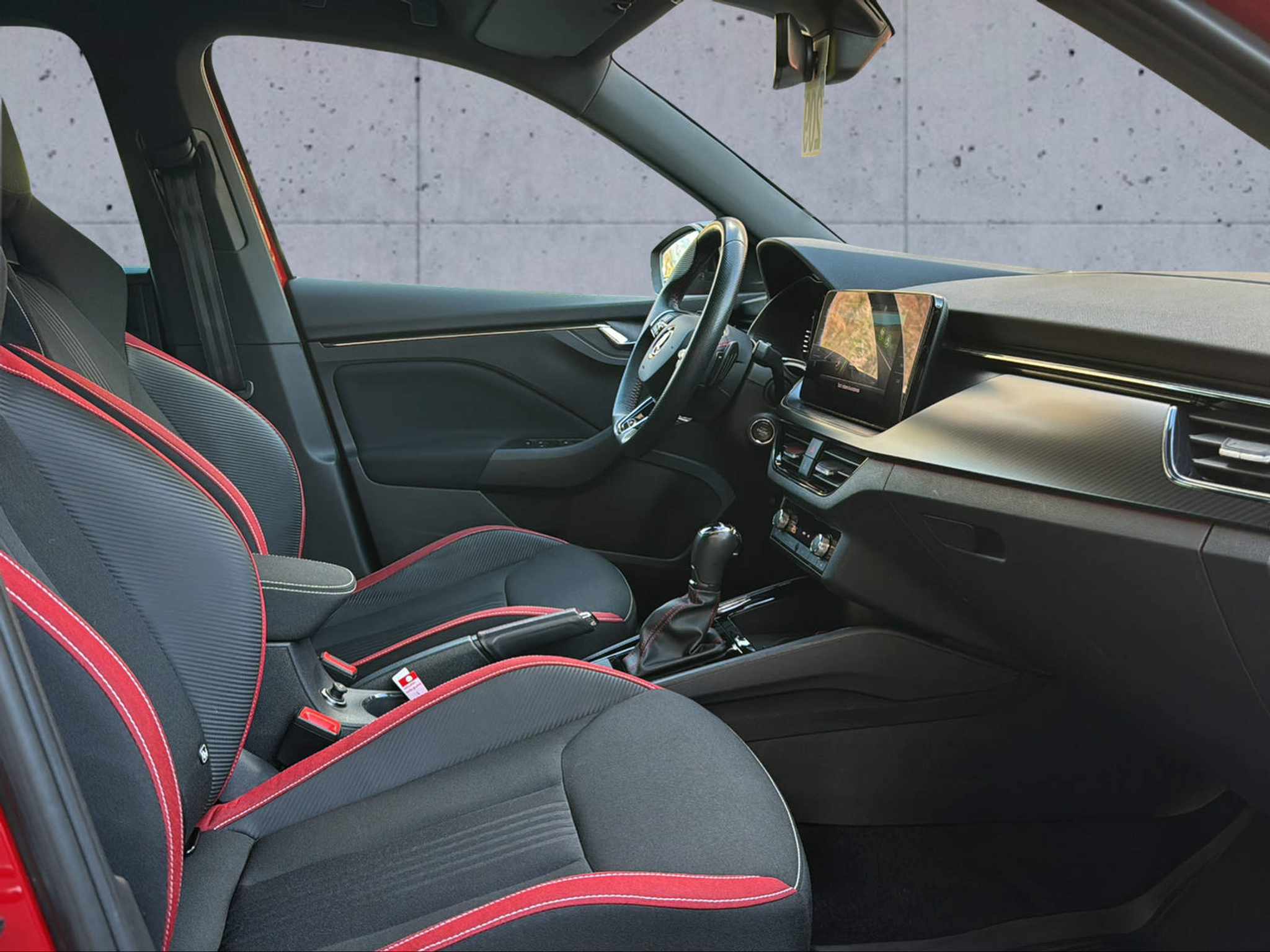 listing desktop thumbnail image 15