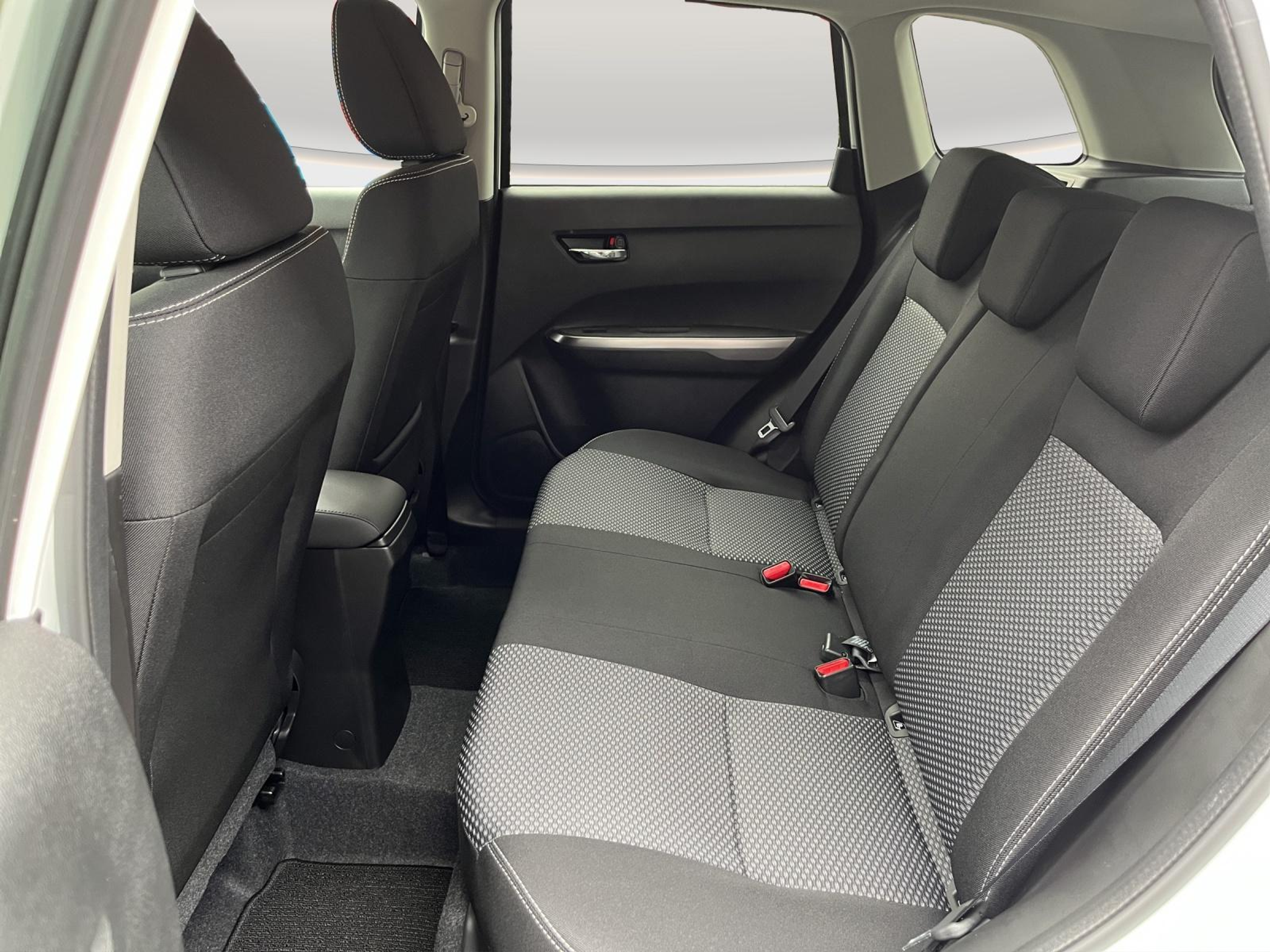 listing desktop thumbnail image 13