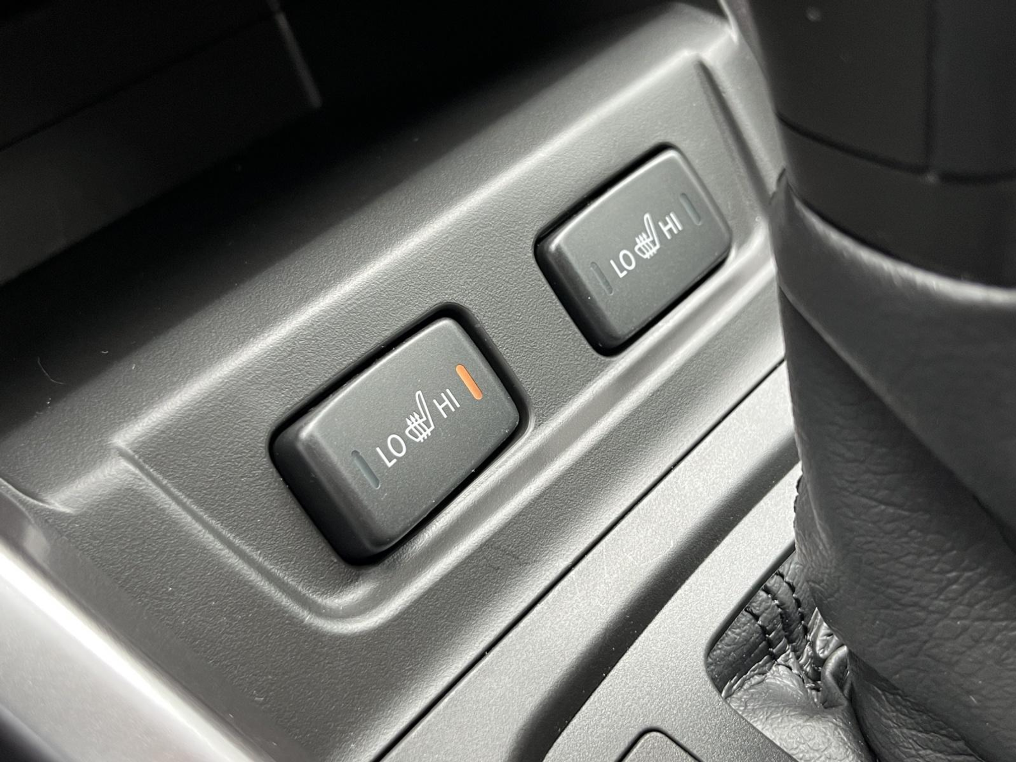 listing desktop thumbnail image 18