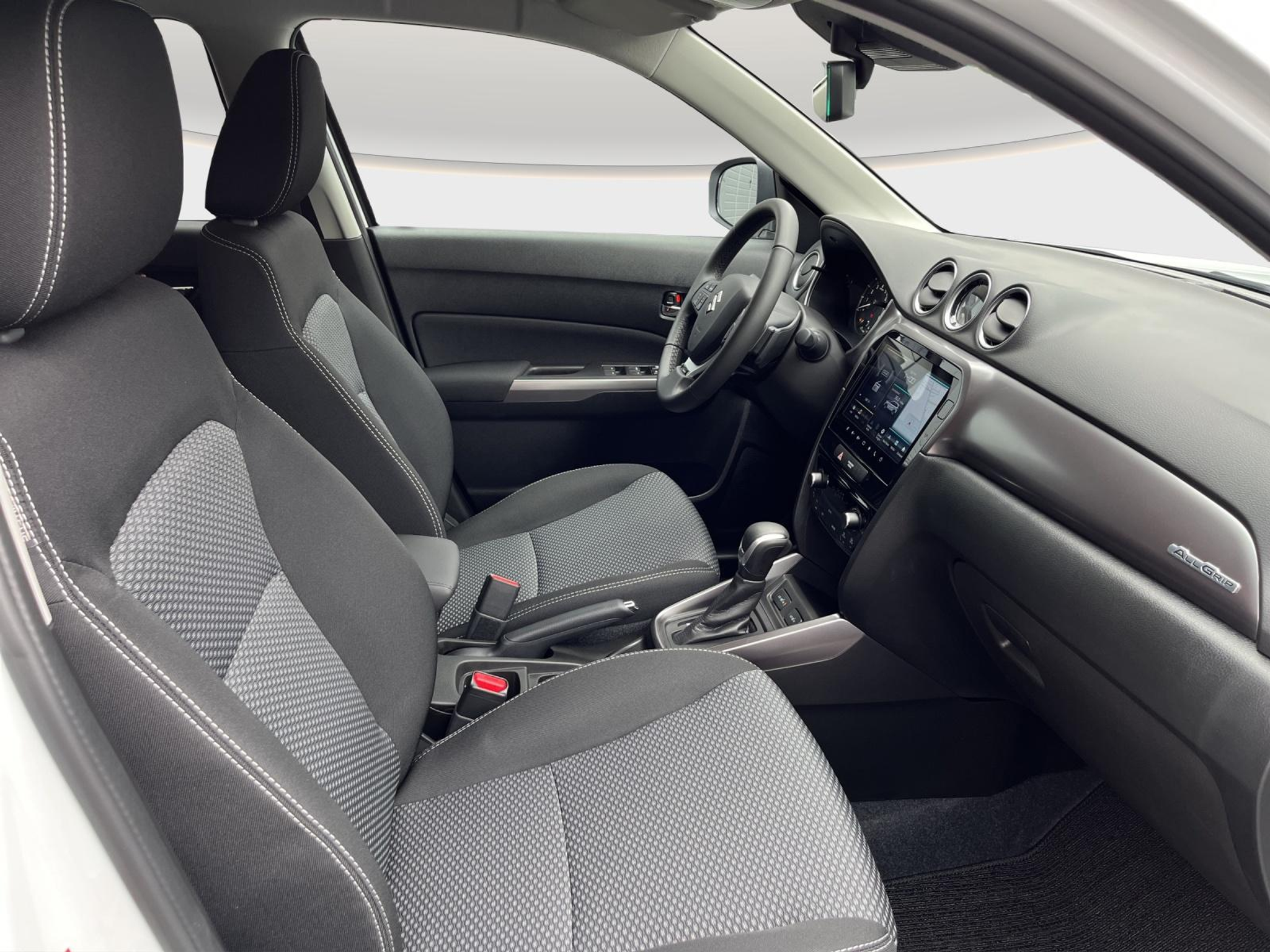 listing desktop thumbnail image 15