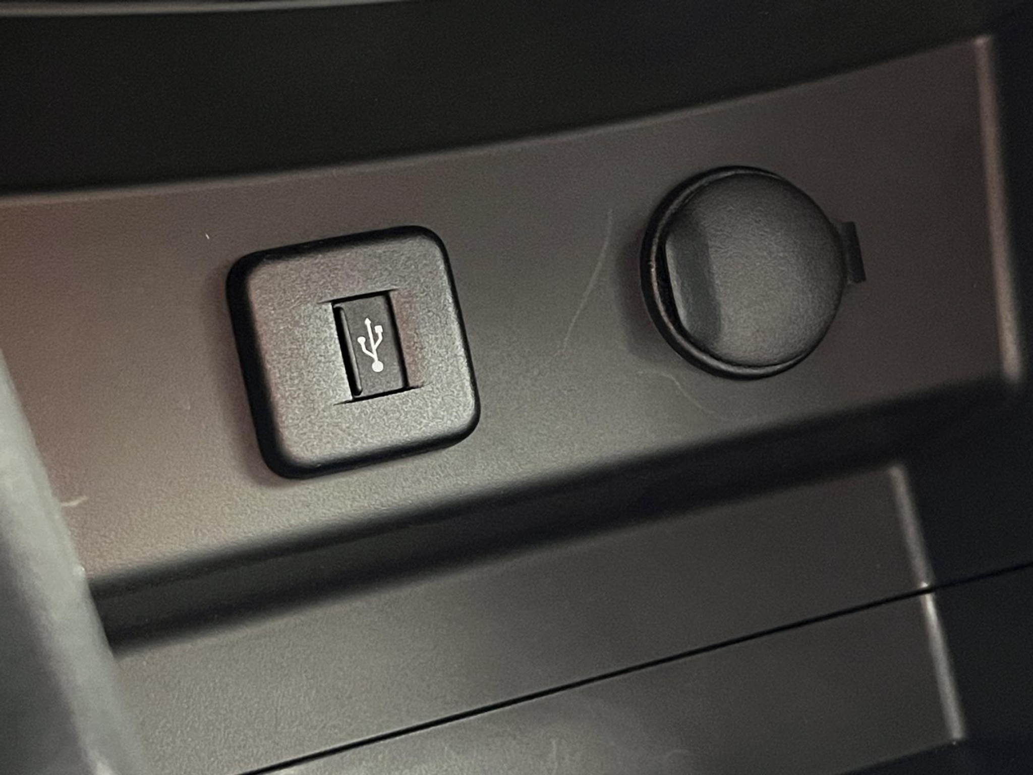 listing desktop thumbnail image 19