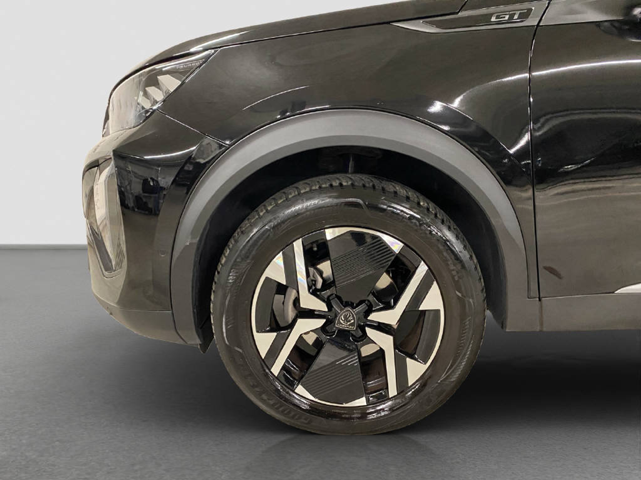 listing desktop thumbnail image 12