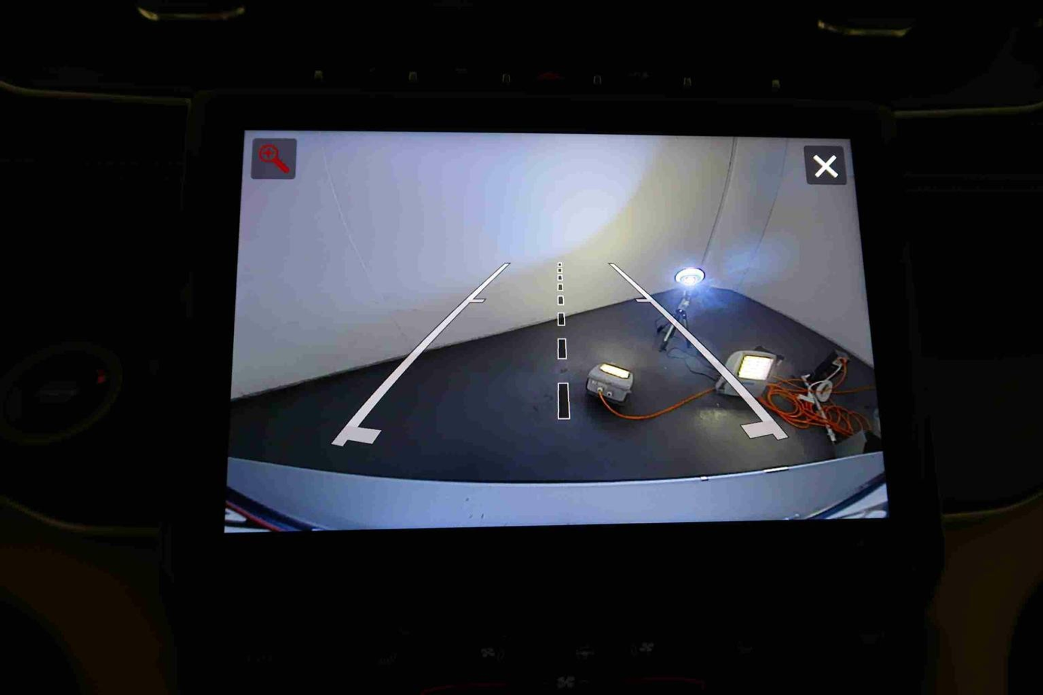 listing desktop thumbnail image 10