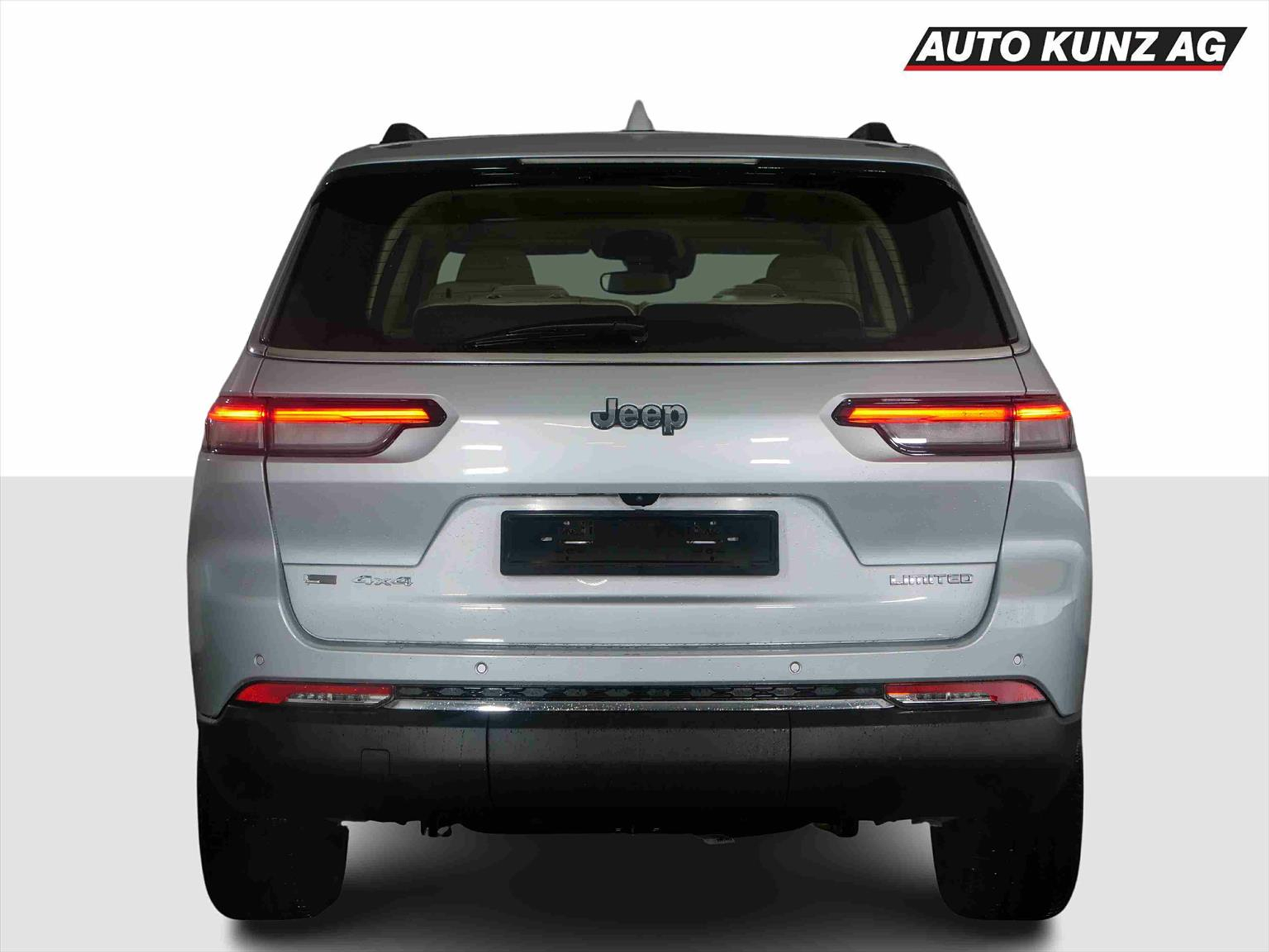 listing desktop thumbnail image 3