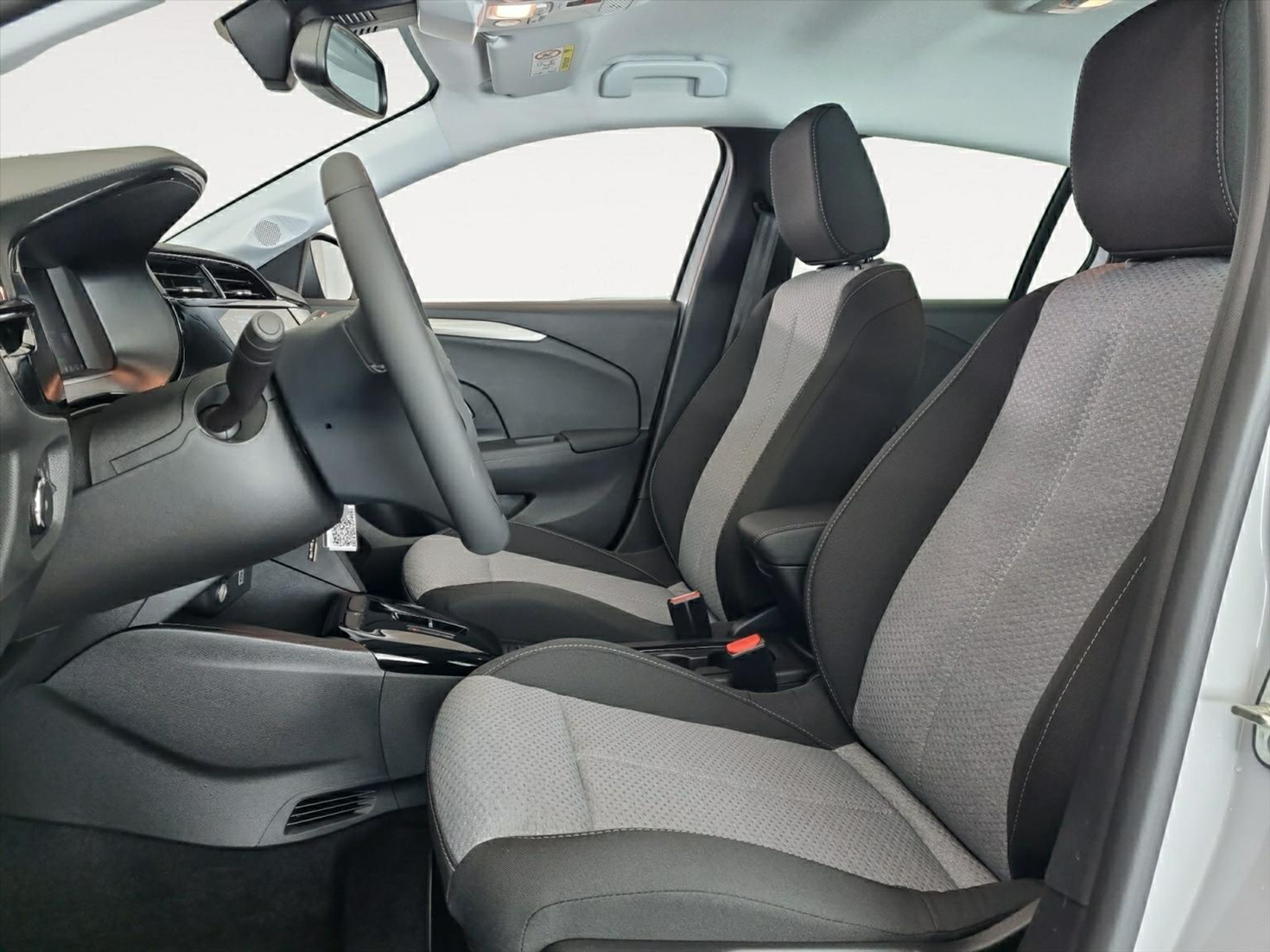 listing desktop thumbnail image 4