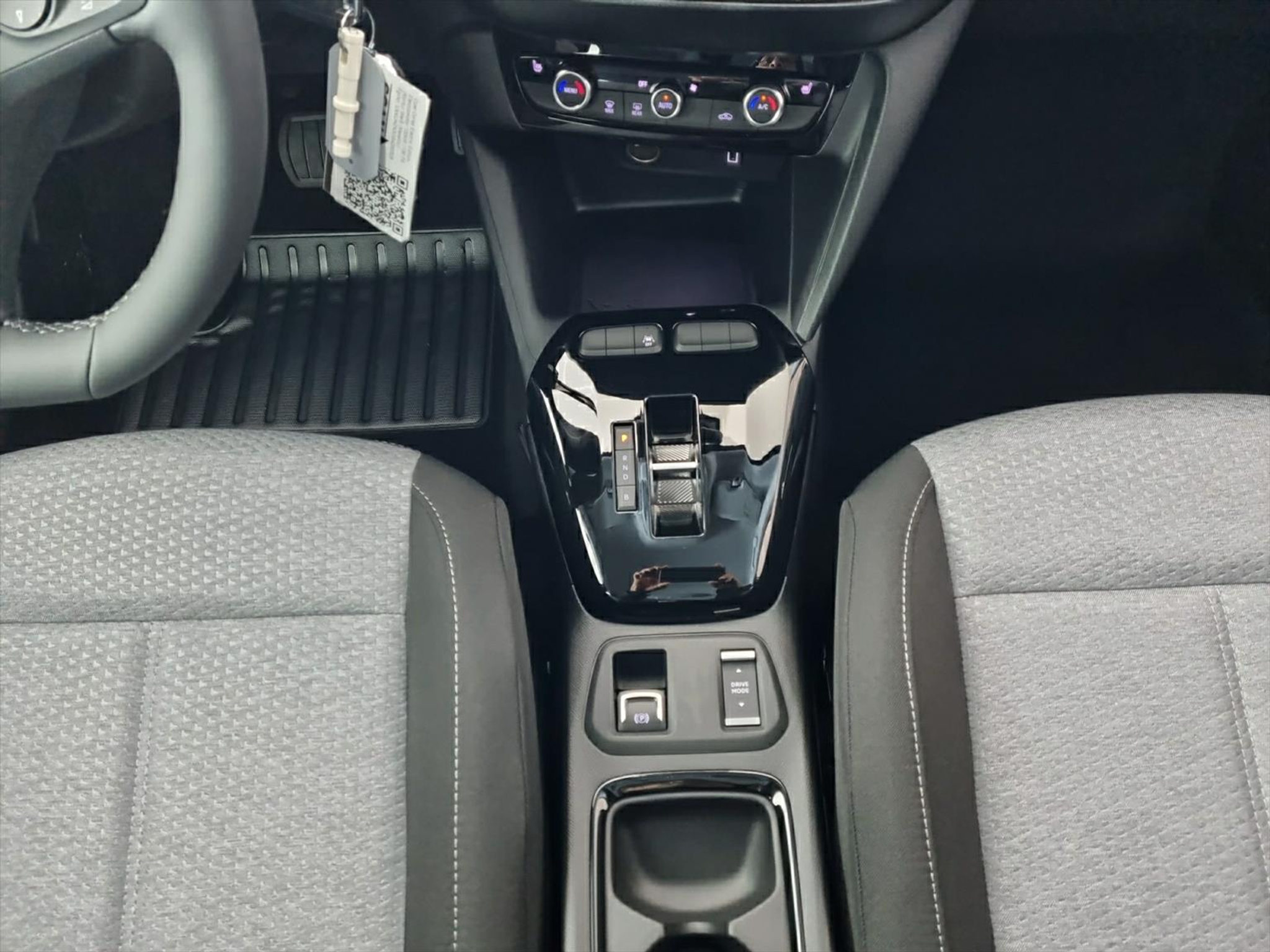 listing desktop thumbnail image 7