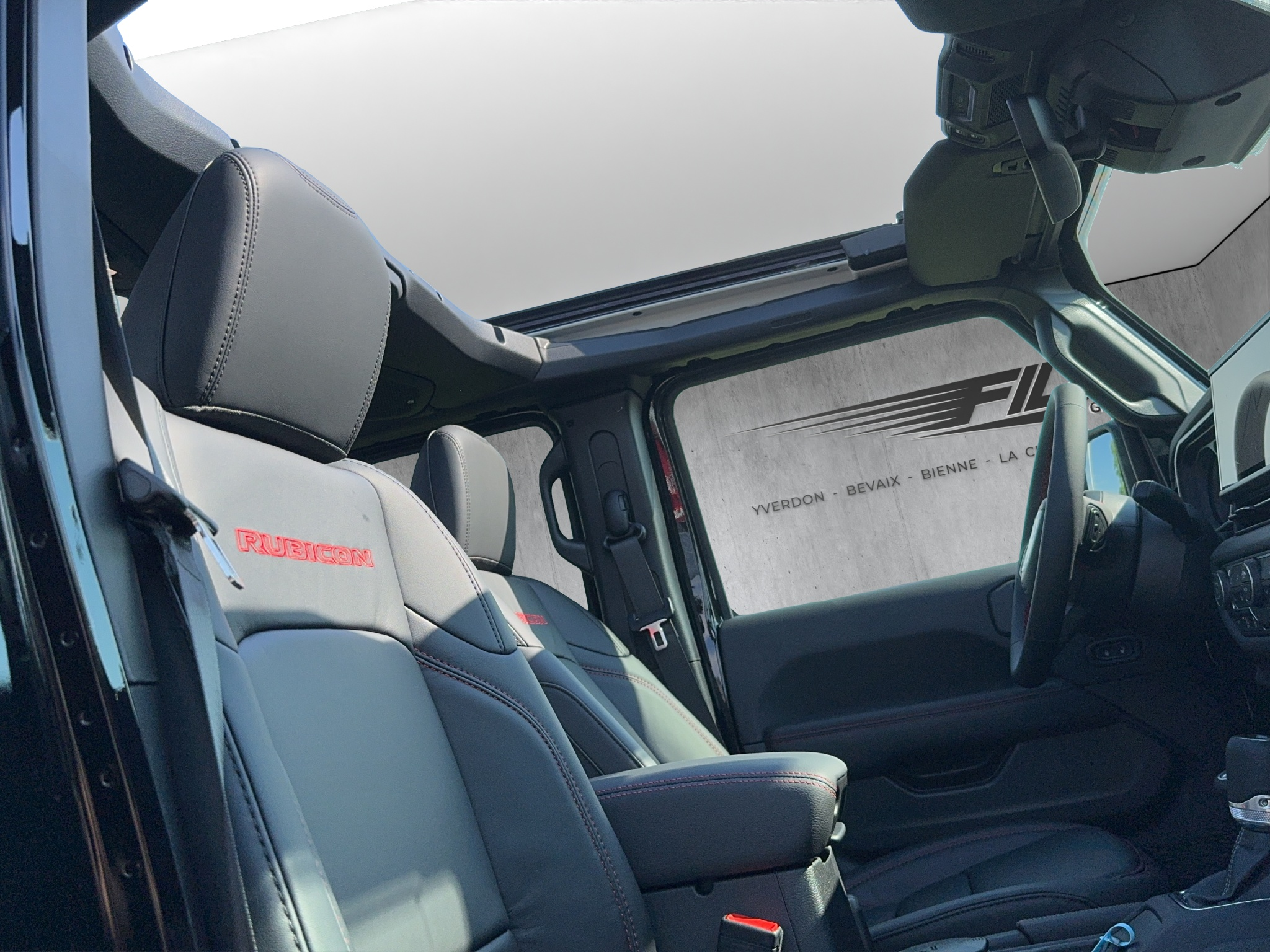 listing desktop thumbnail image 10