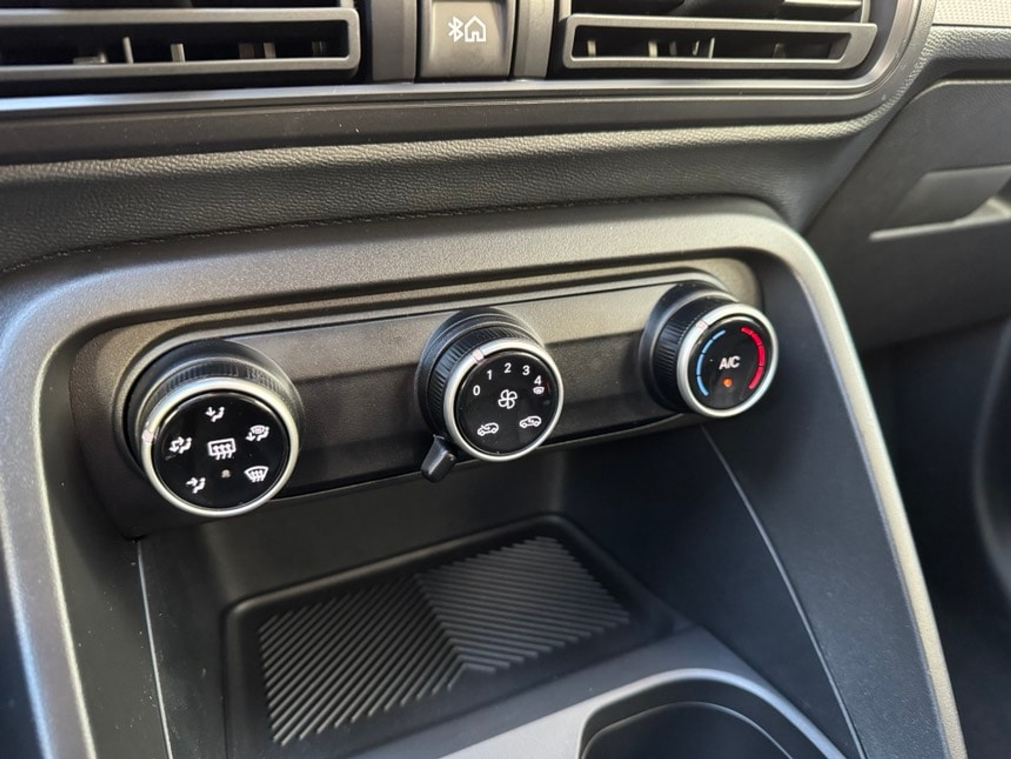 listing desktop thumbnail image 13