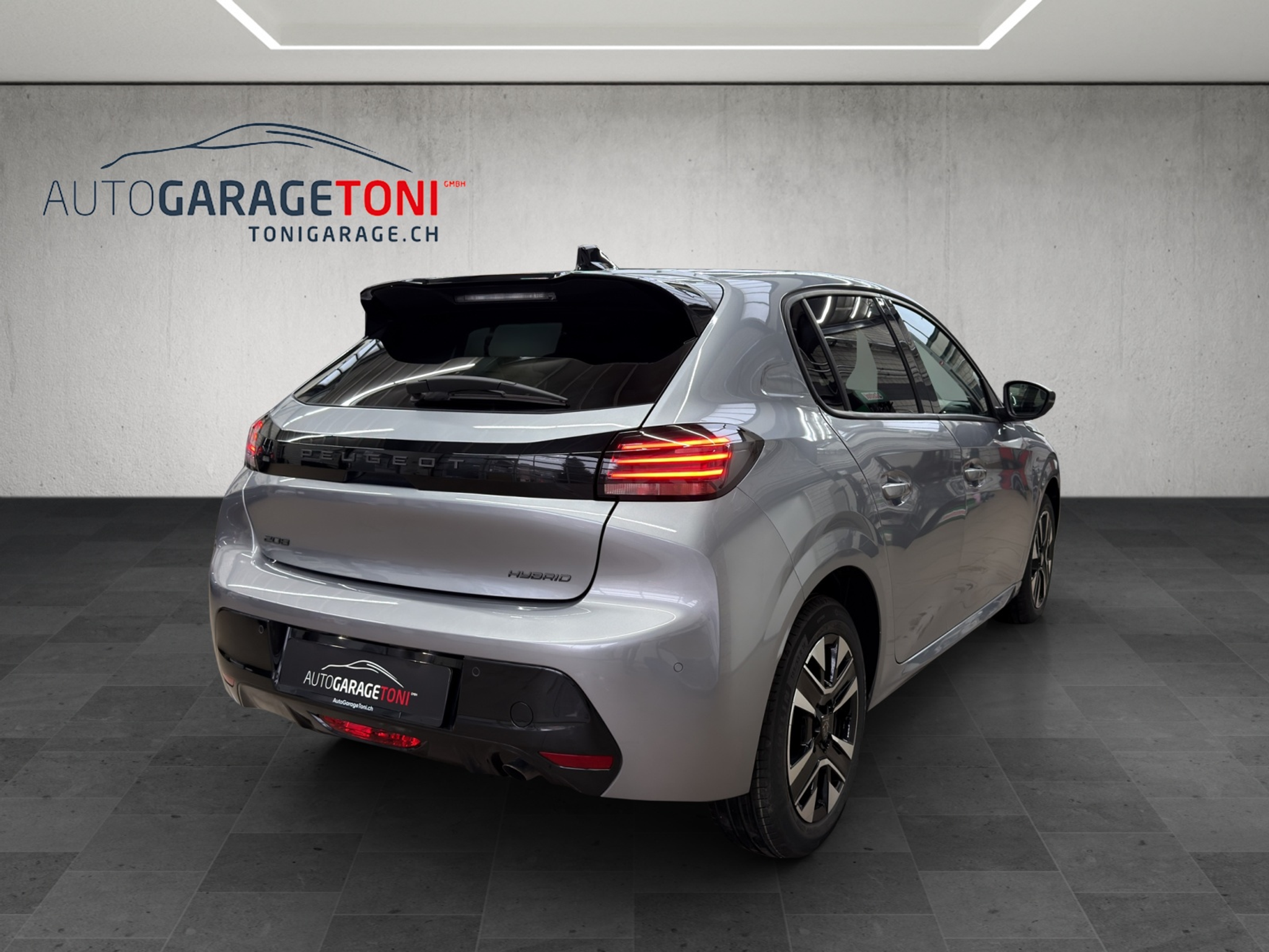 listing desktop thumbnail image 5