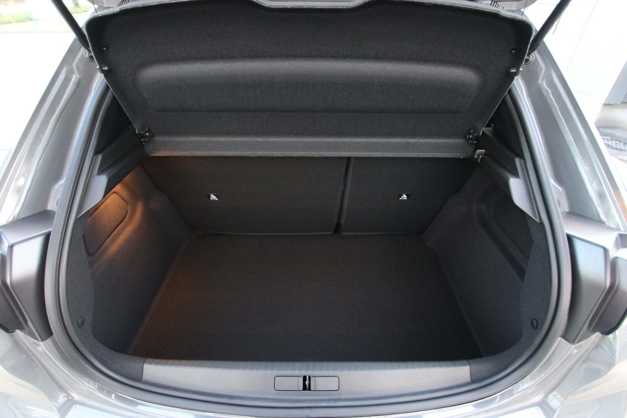 listing desktop thumbnail image 15