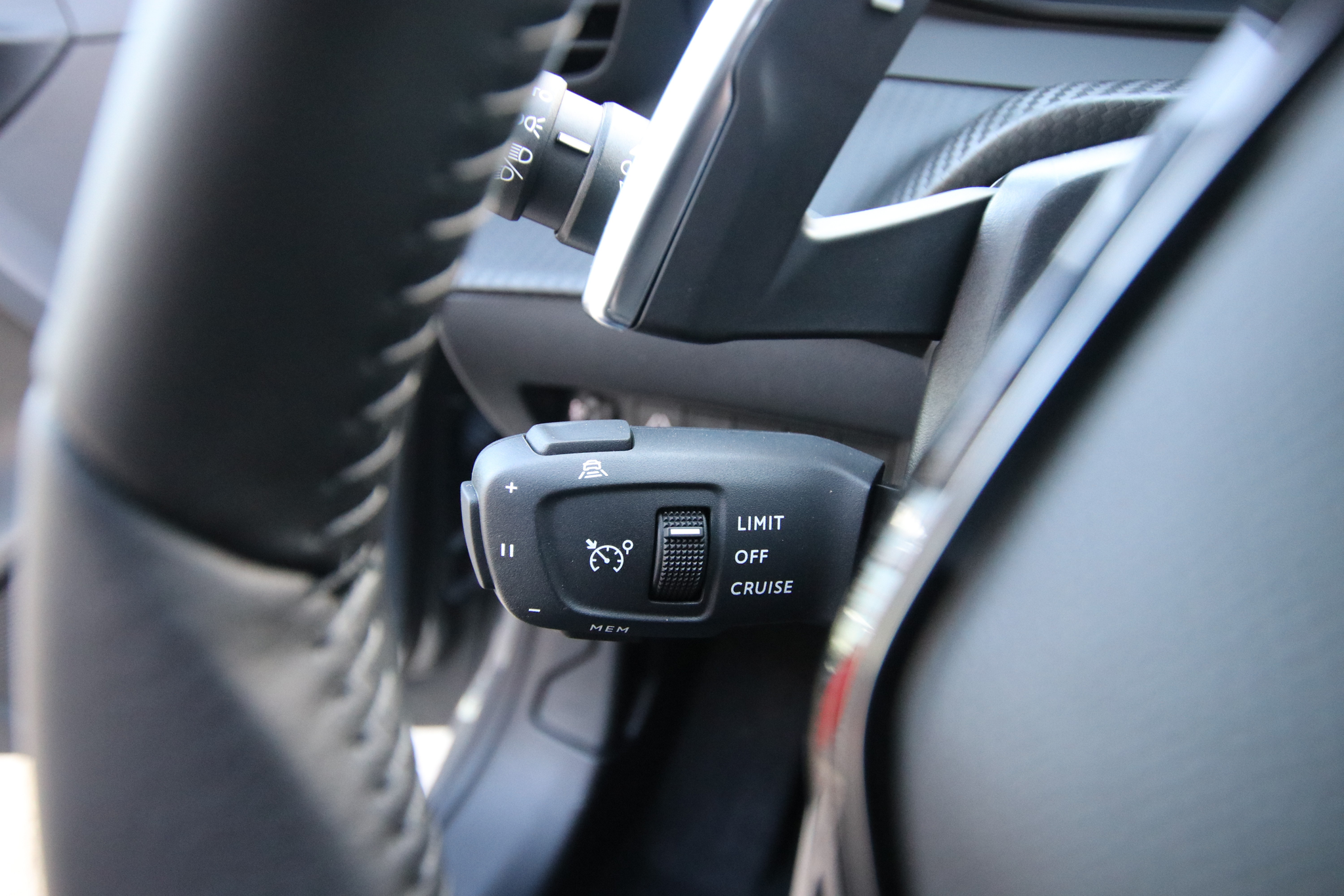 listing desktop thumbnail image 23